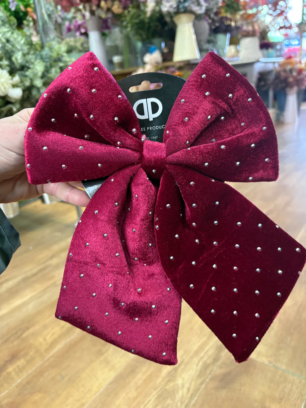 24x28cm diamanté burgundy velvet Christmas bow