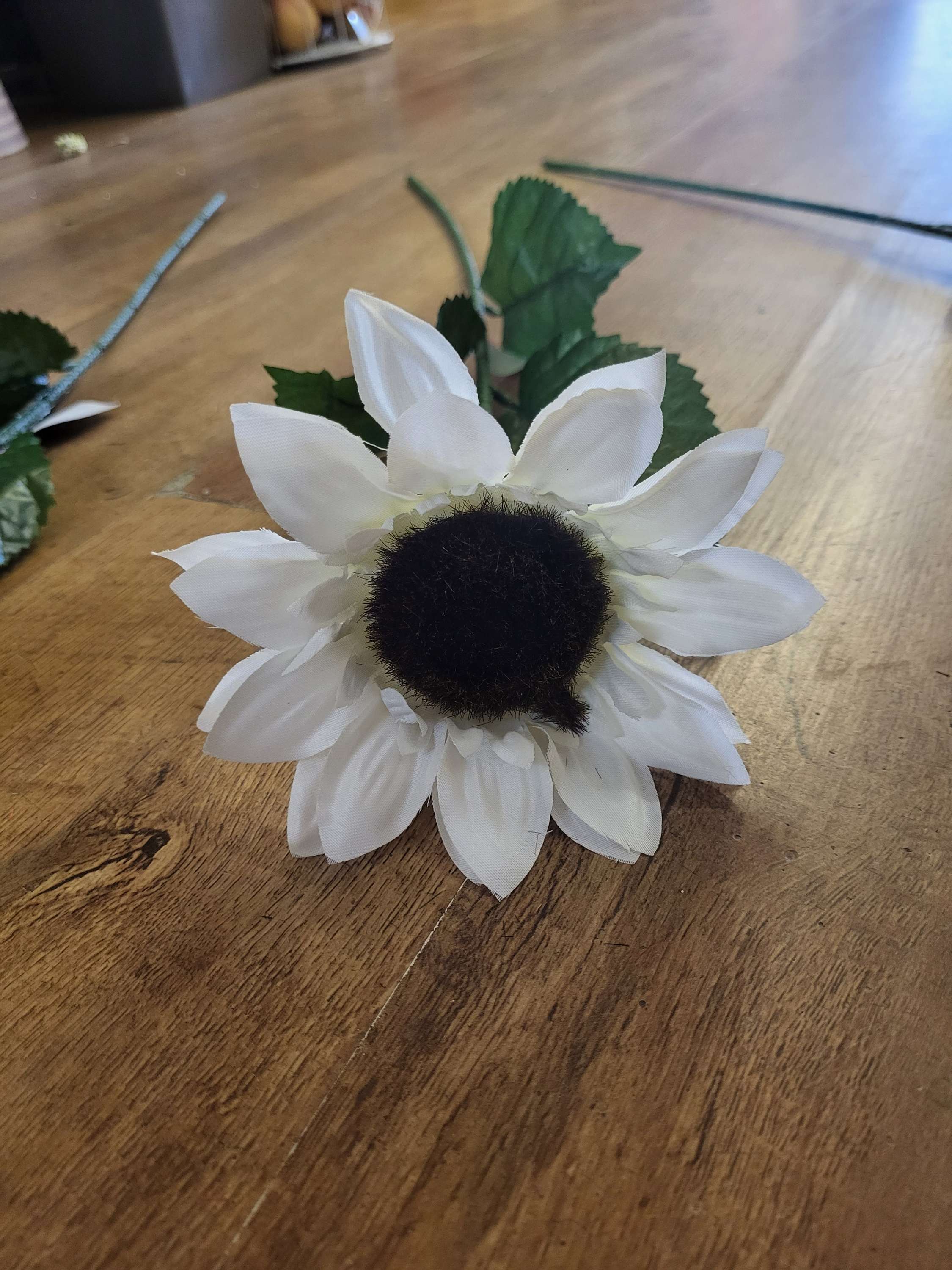 Long stem sunflower  - 3 colours image 3