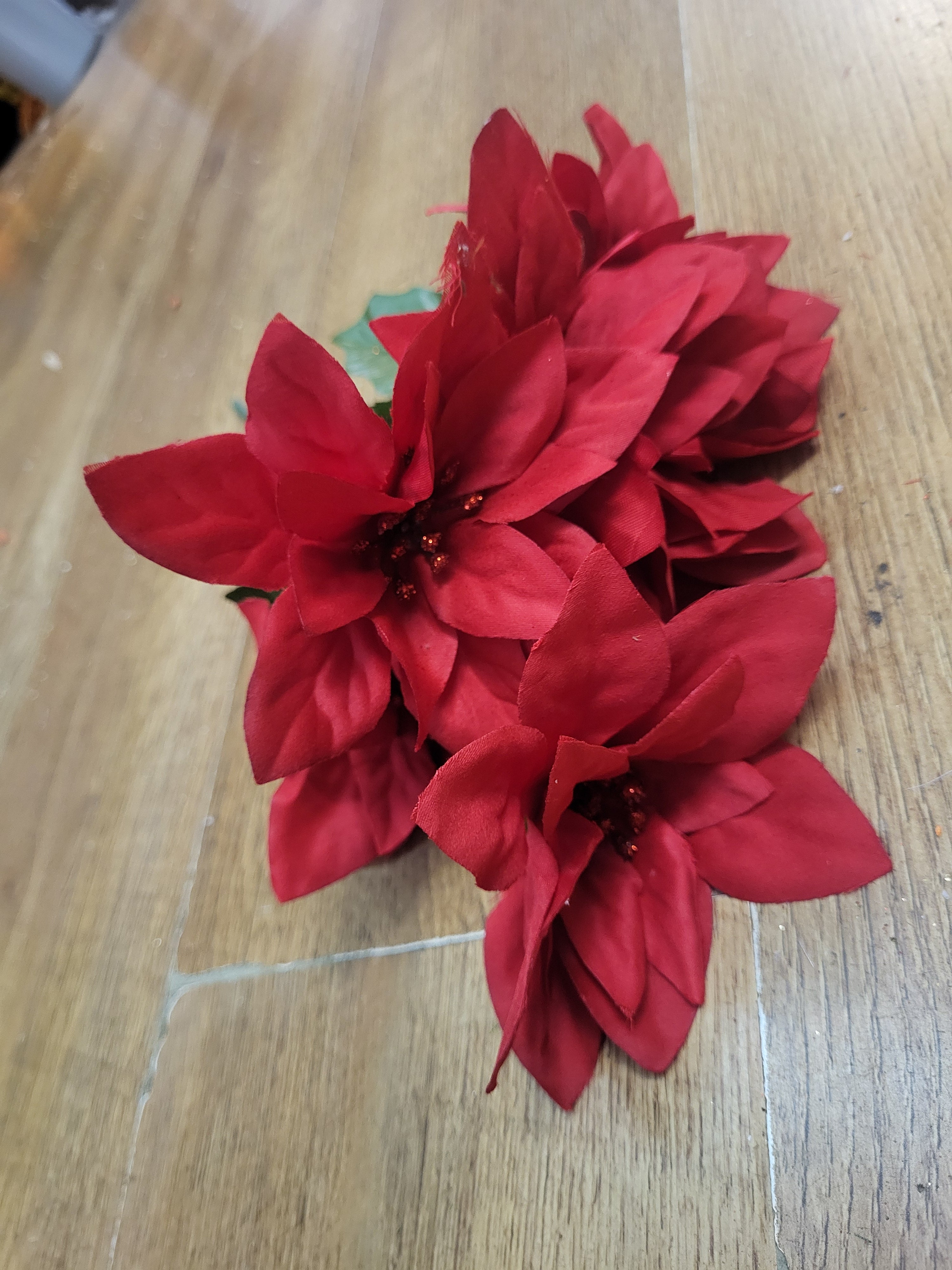 Glitter centred poinsettia bunch  - 2 colours available image 3