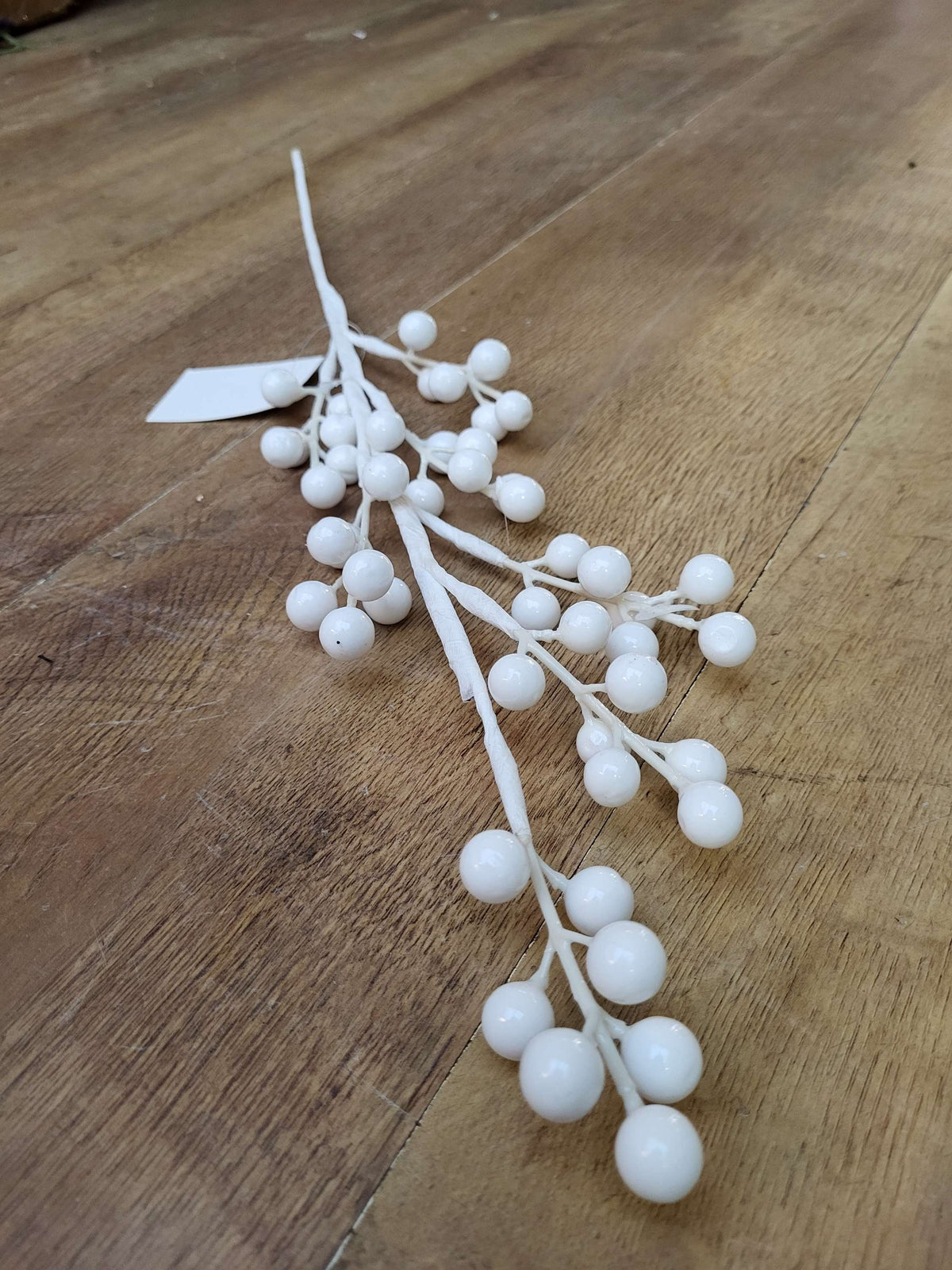 Bundle of 8 white berry stems image 1