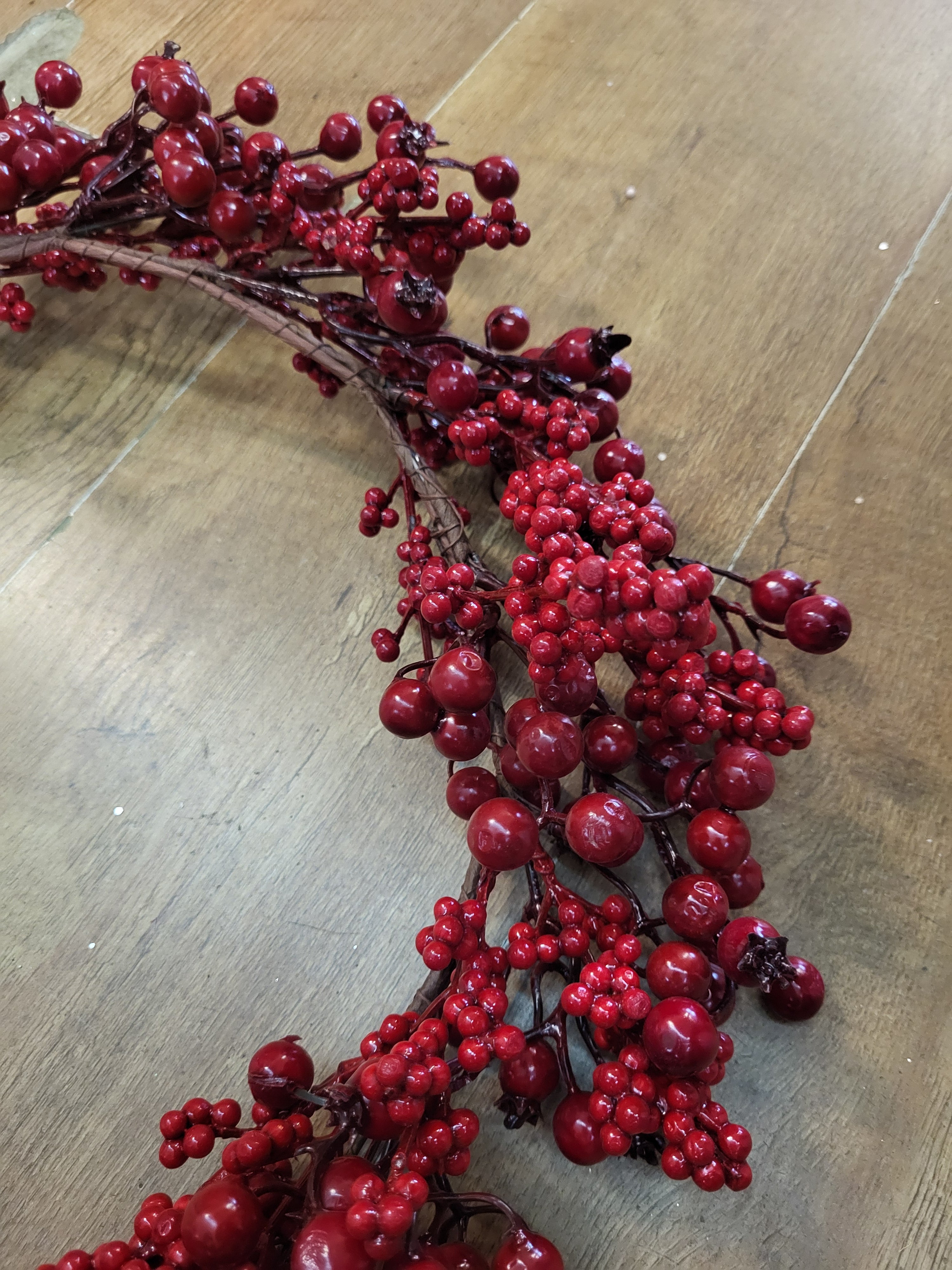 120cm berry, cherry and Rosehip garland image 2