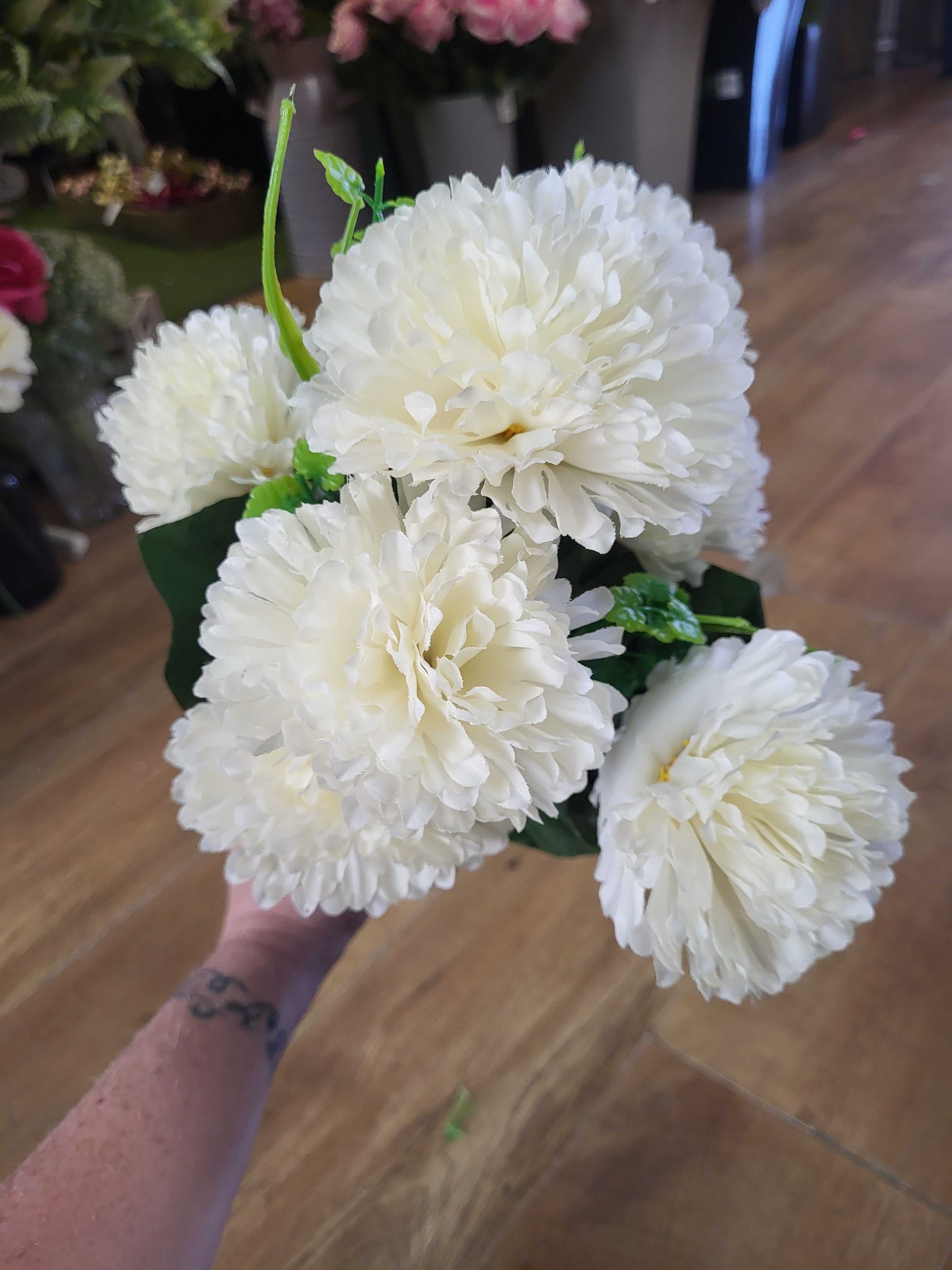 Large carnation bunch - 3 colours available image 7