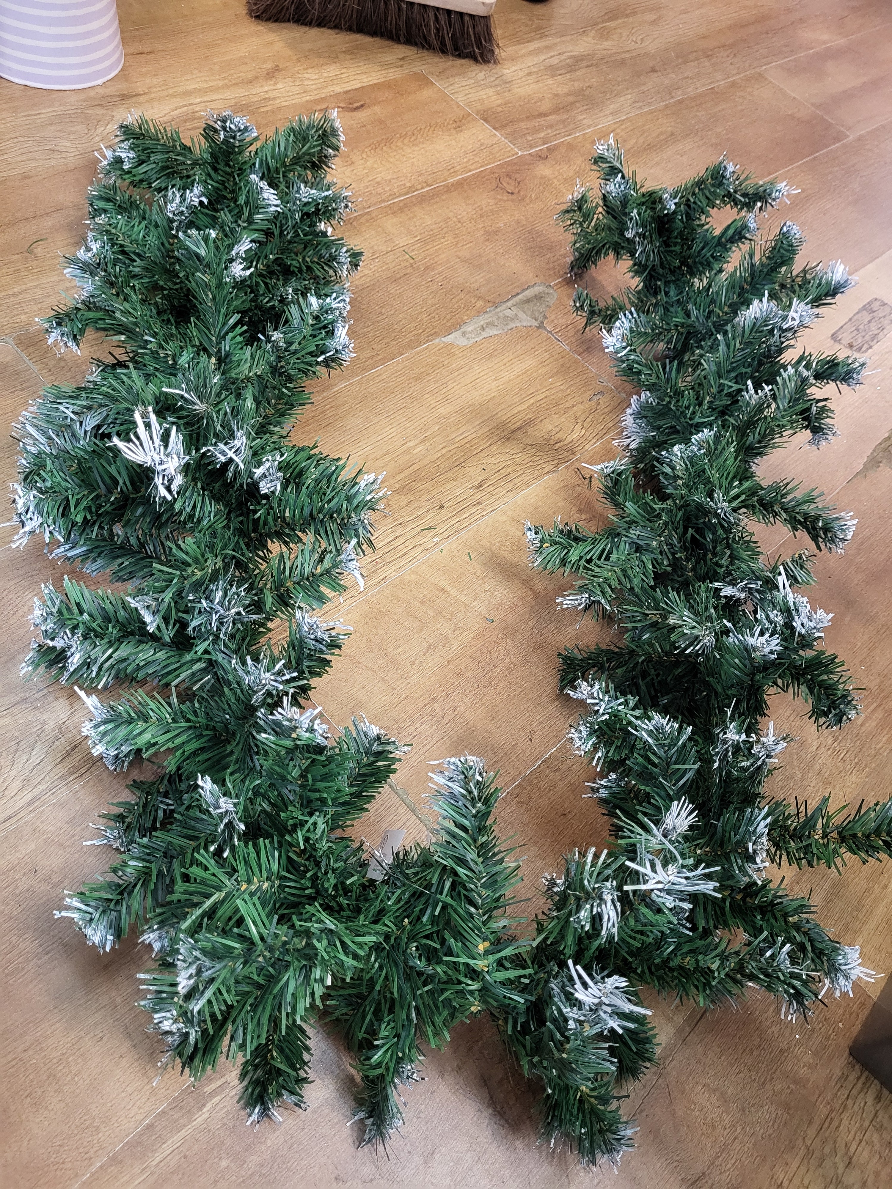 6ft frosted thick pine garland image 4