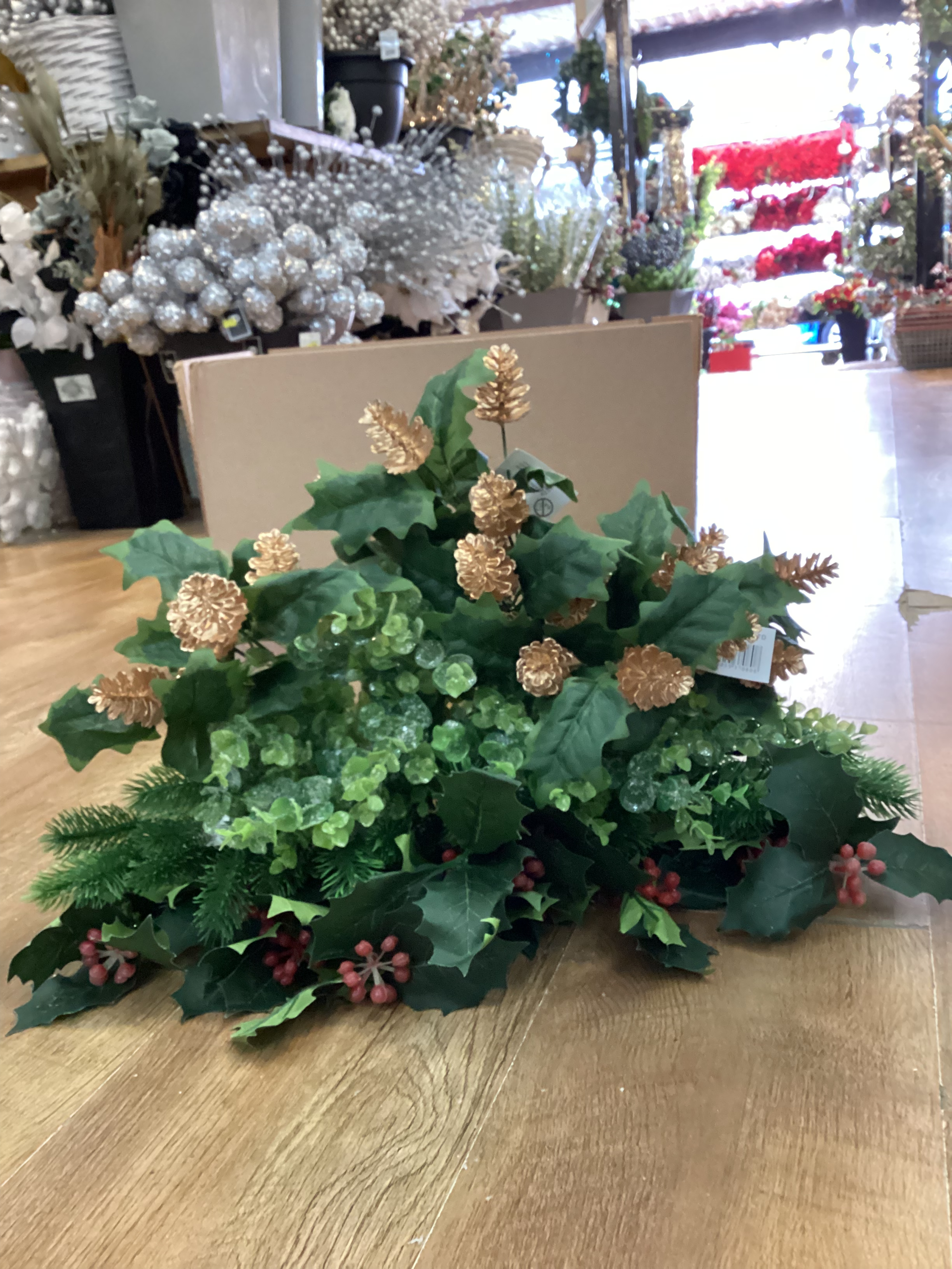 Christmas greenery 1 - 20 mixed bunches image 0