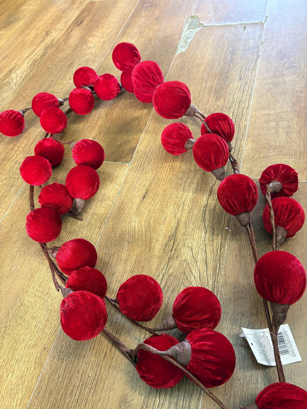 1.7m red velvet bauble garland
