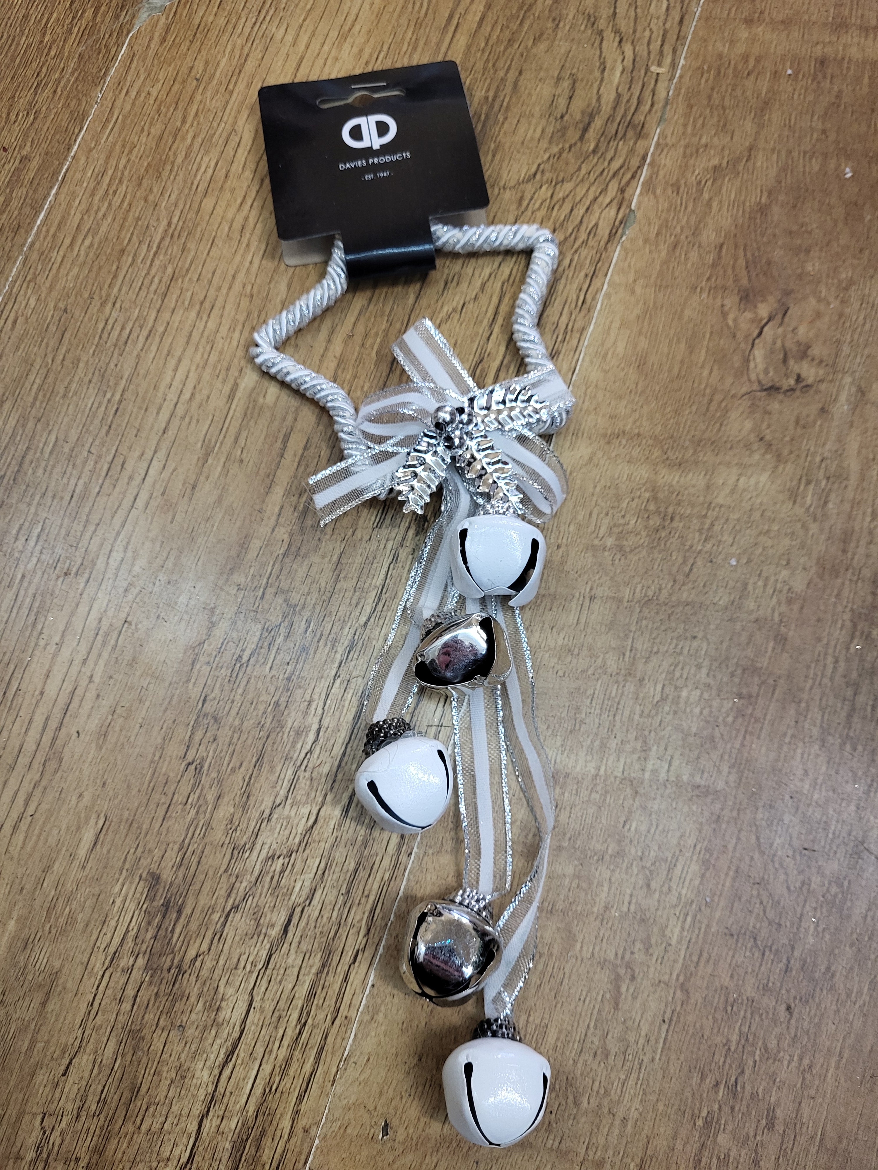 Hanging star with bells and ribbon - silver and white image 0