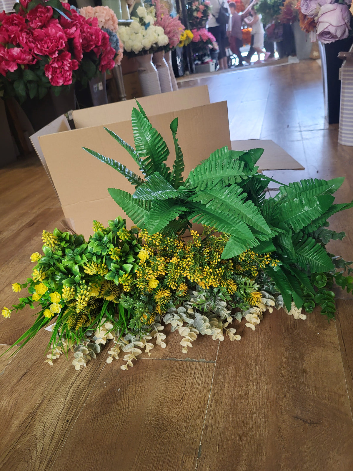Greenery 5 - 20 mixed bunches image 0