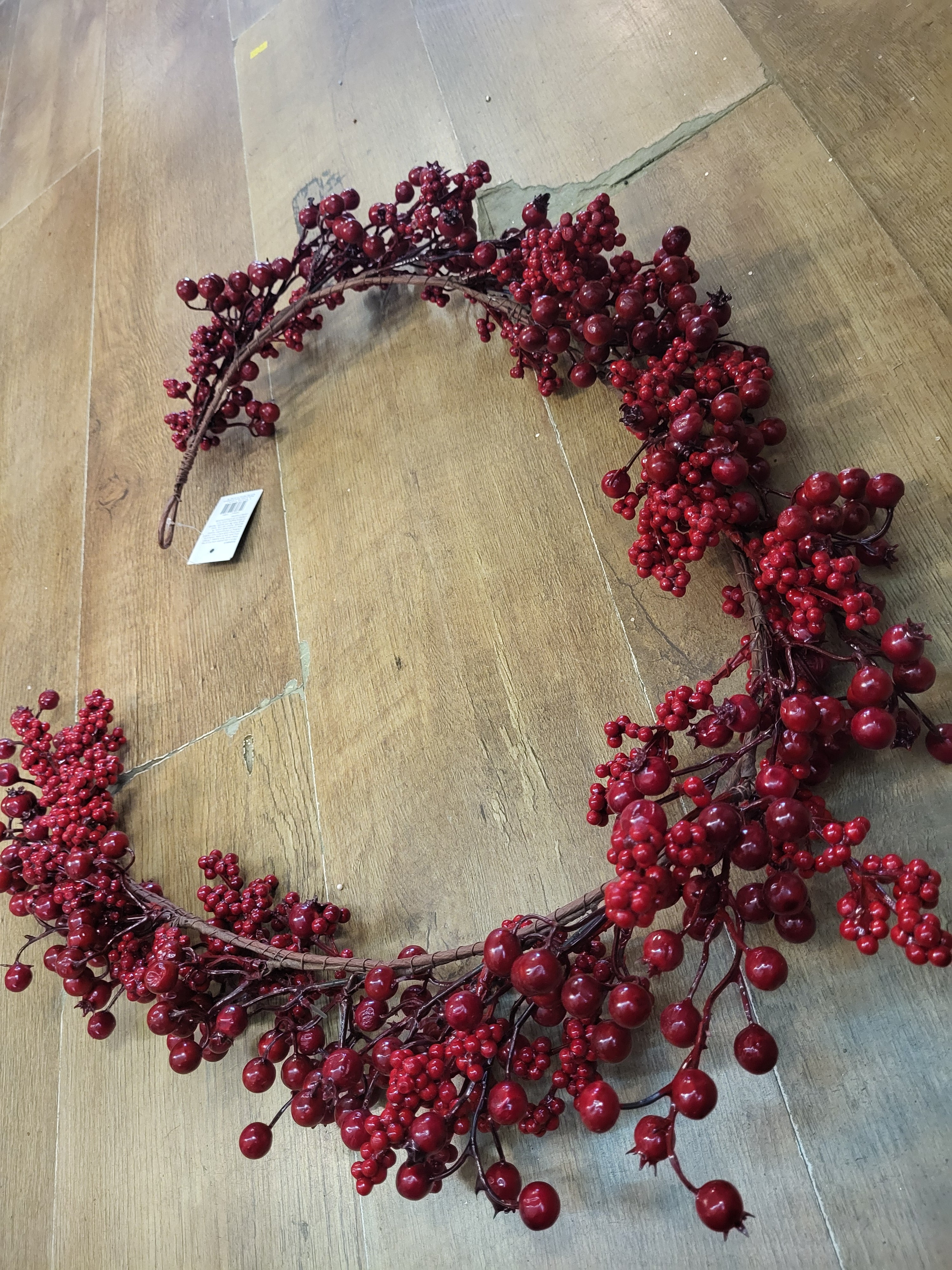 120cm berry, cherry and Rosehip garland image 6
