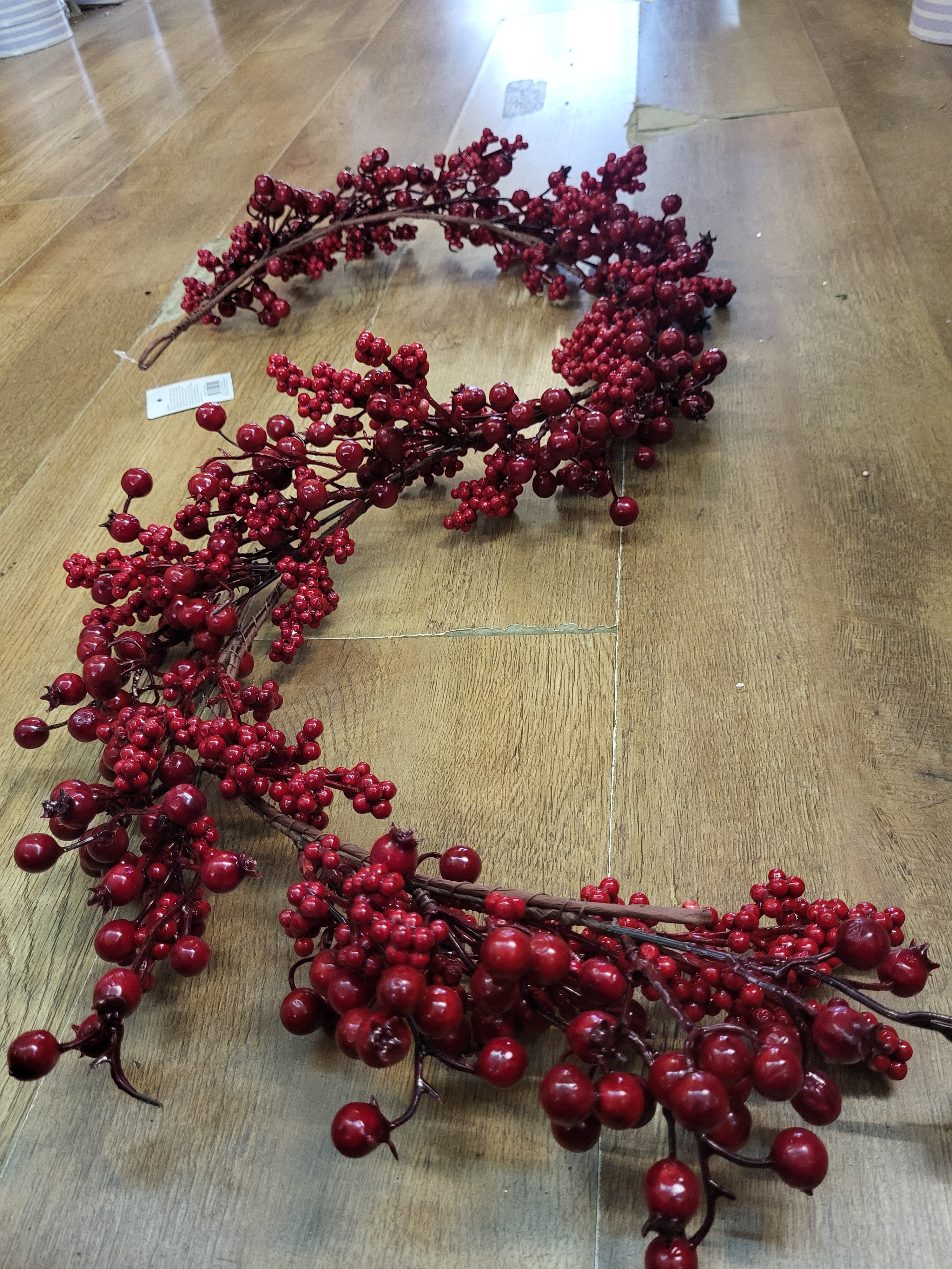 120cm berry, cherry and Rosehip garland image 0