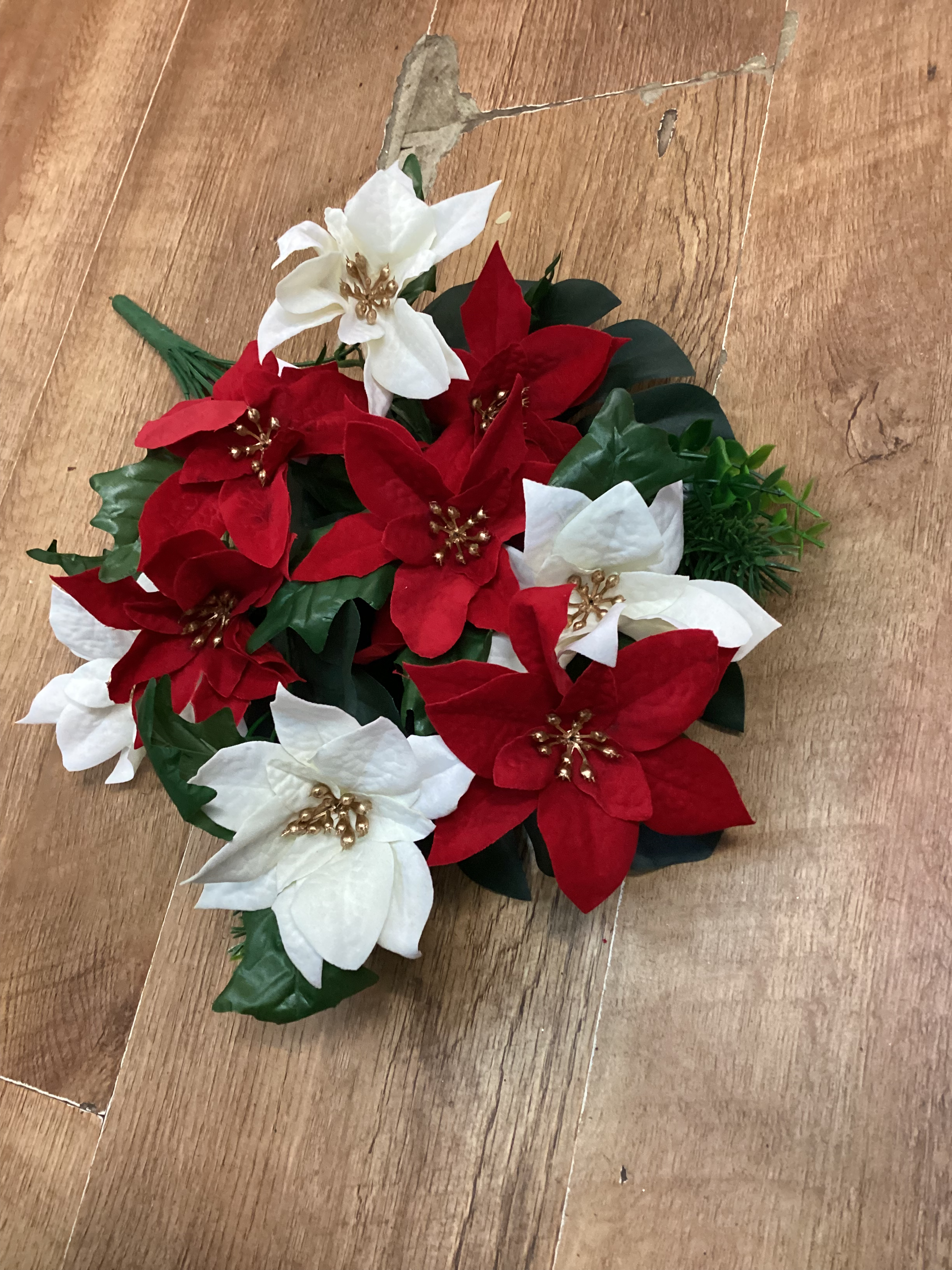 Flat back poinsettia bunch - red and cream image 1