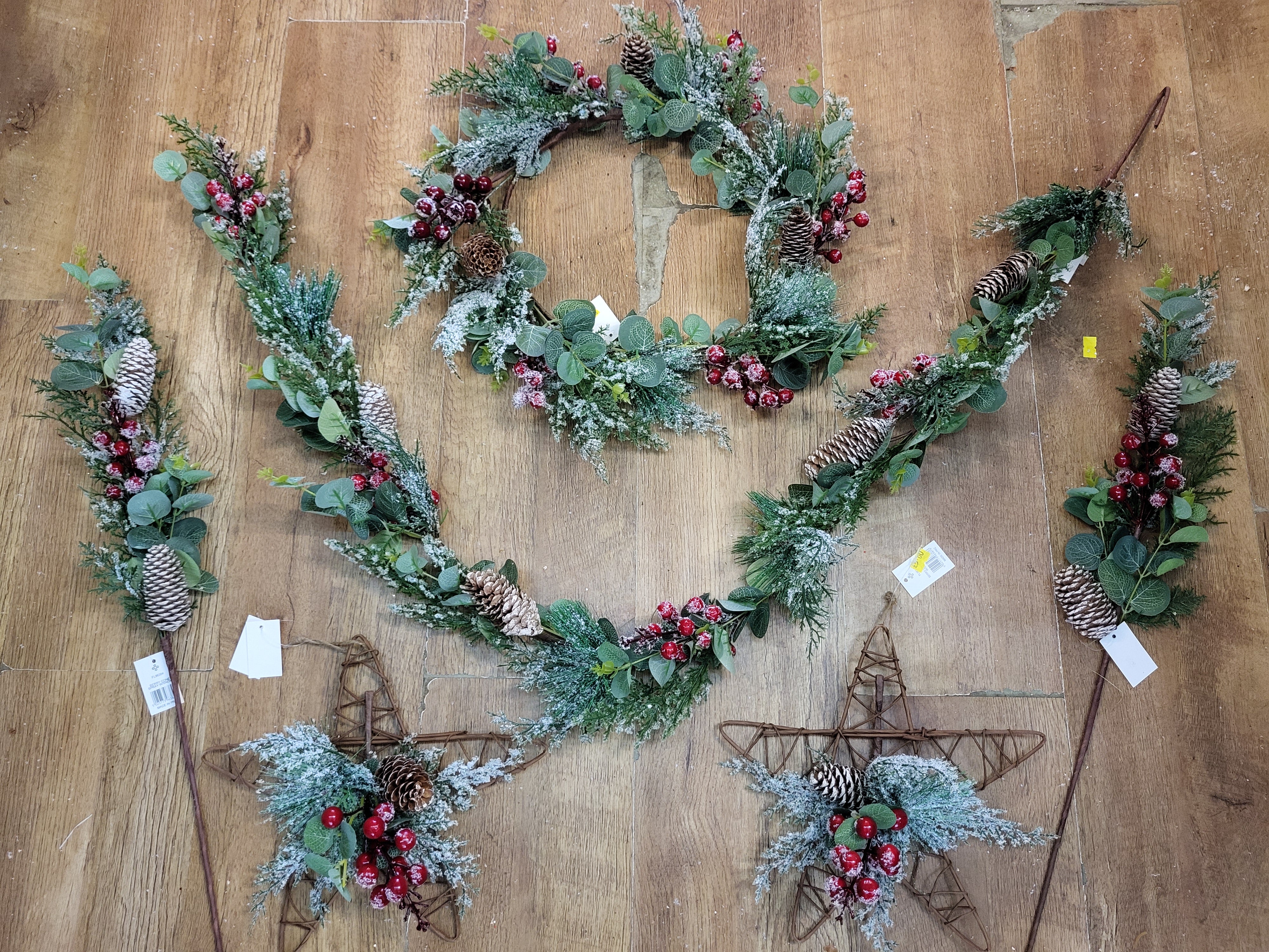 Big Christmas bundle of our Snowy cones, berries and foliage range  image 0