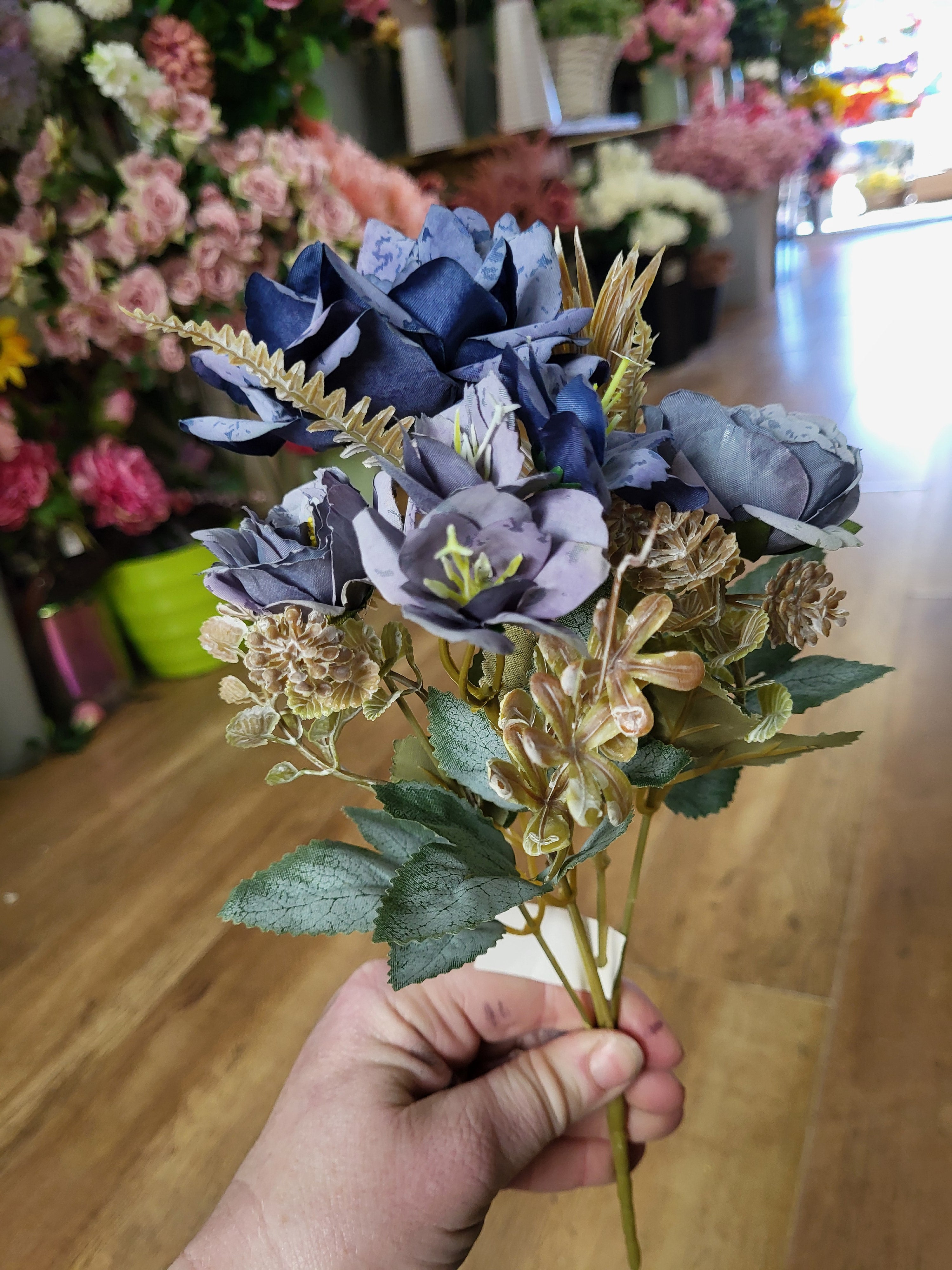 Small dusky blue Lucia bunch image 4