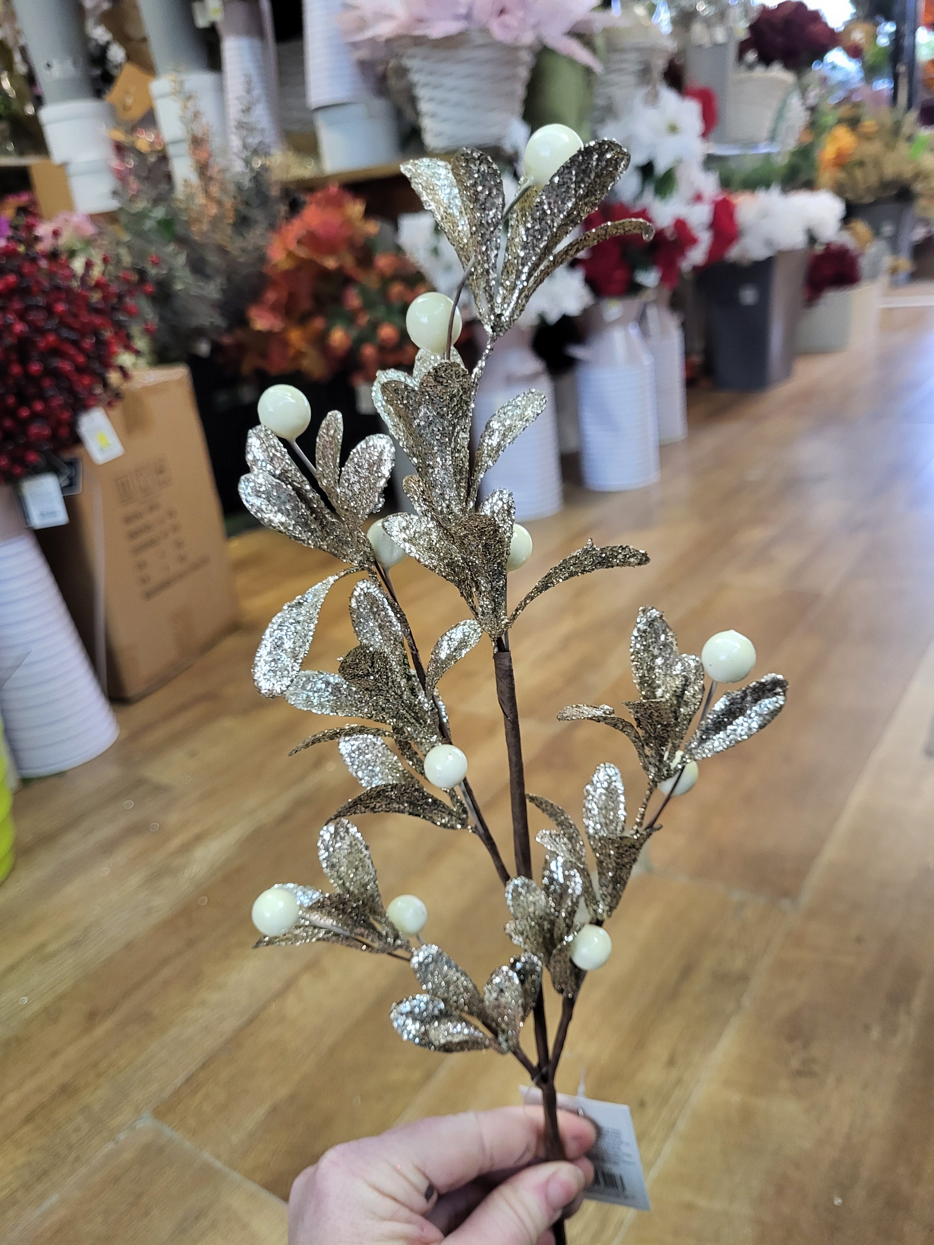 Champagne gold and pearl mistletoe spray image 0