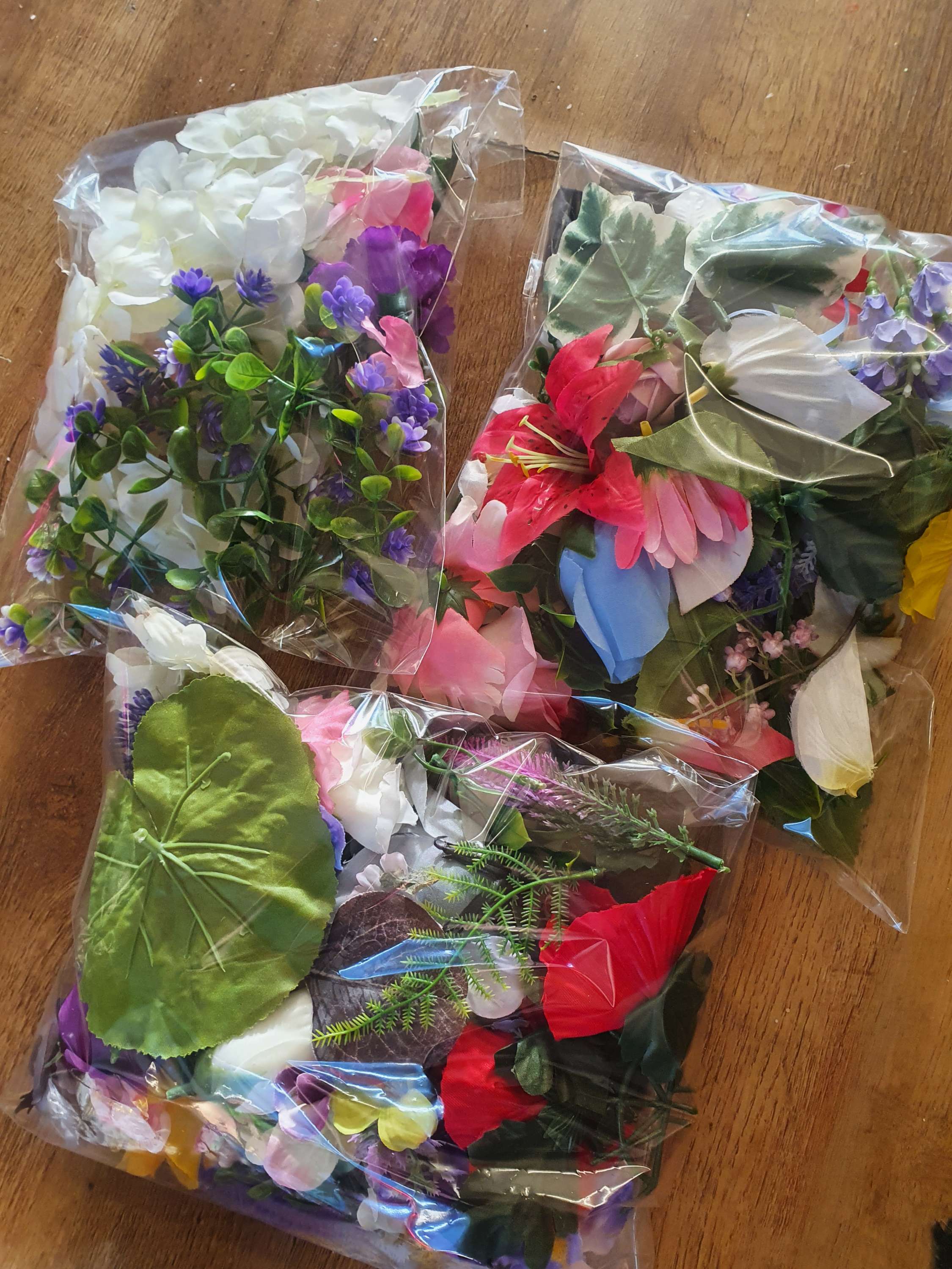 Pick and Mix flower heads - every bag is different  image 0