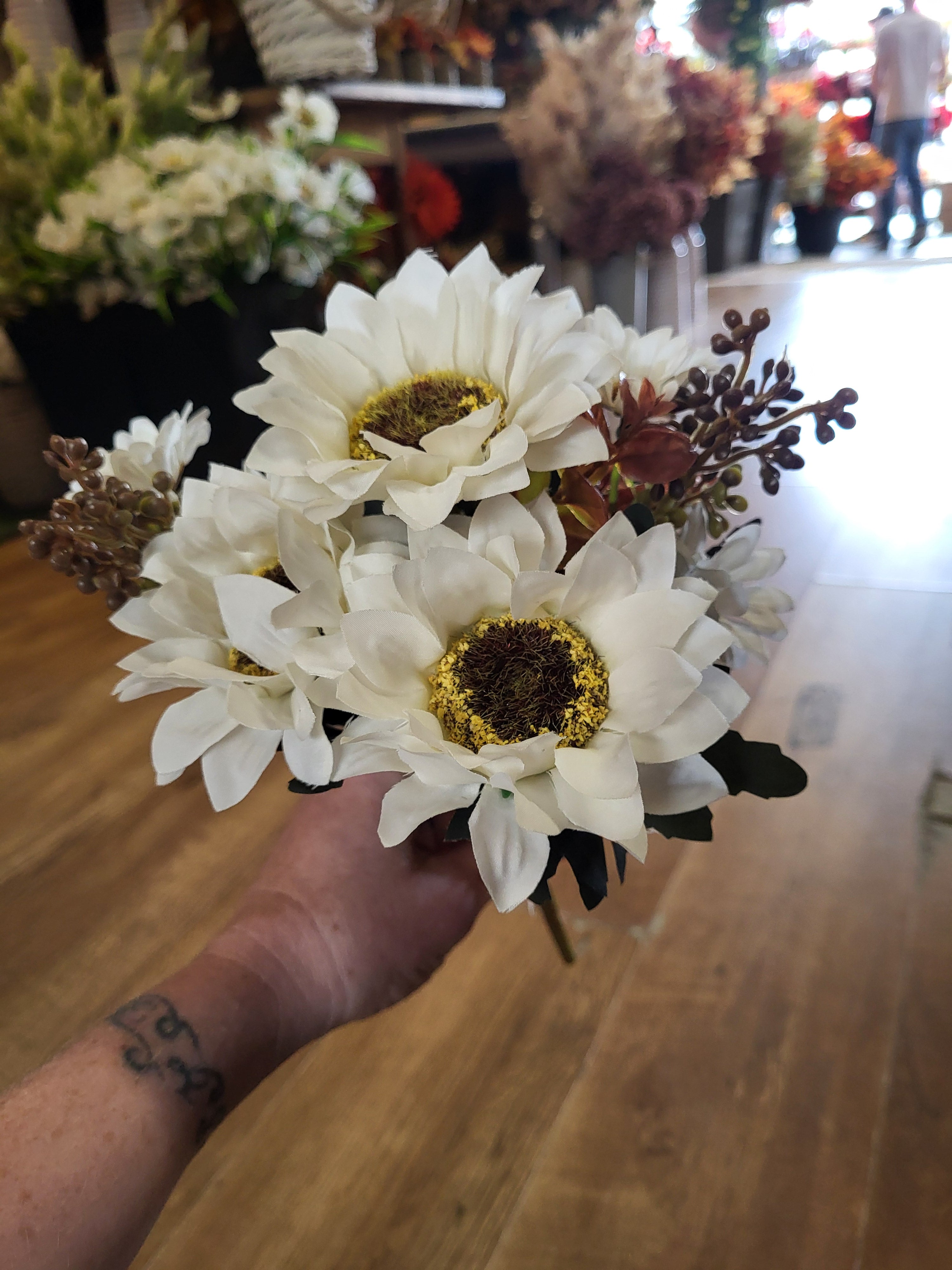 Ivory sunflower and daisy bouquet  image 5