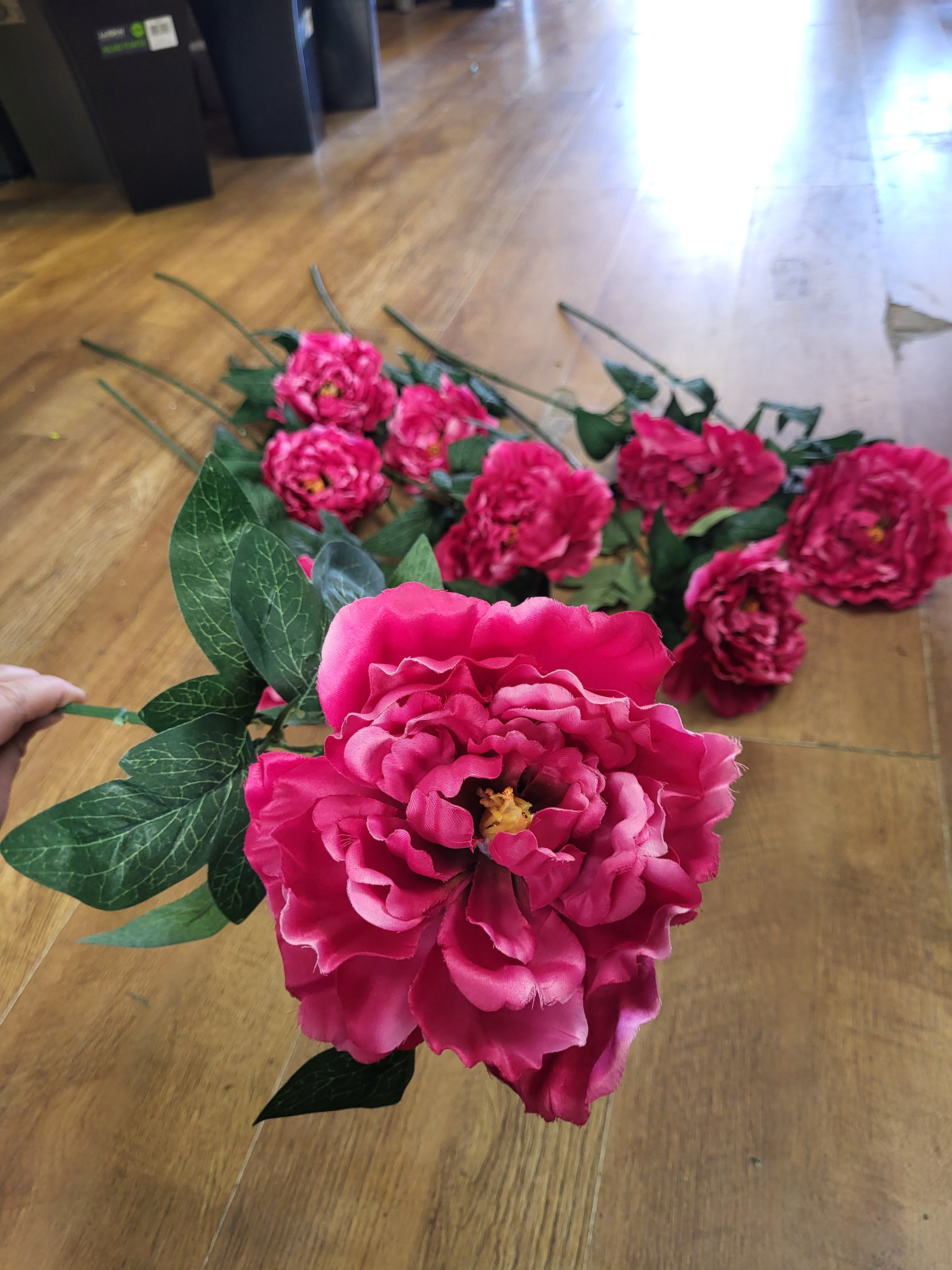 Bundle of 10 long stem deep pink large head frilly peonies image 4