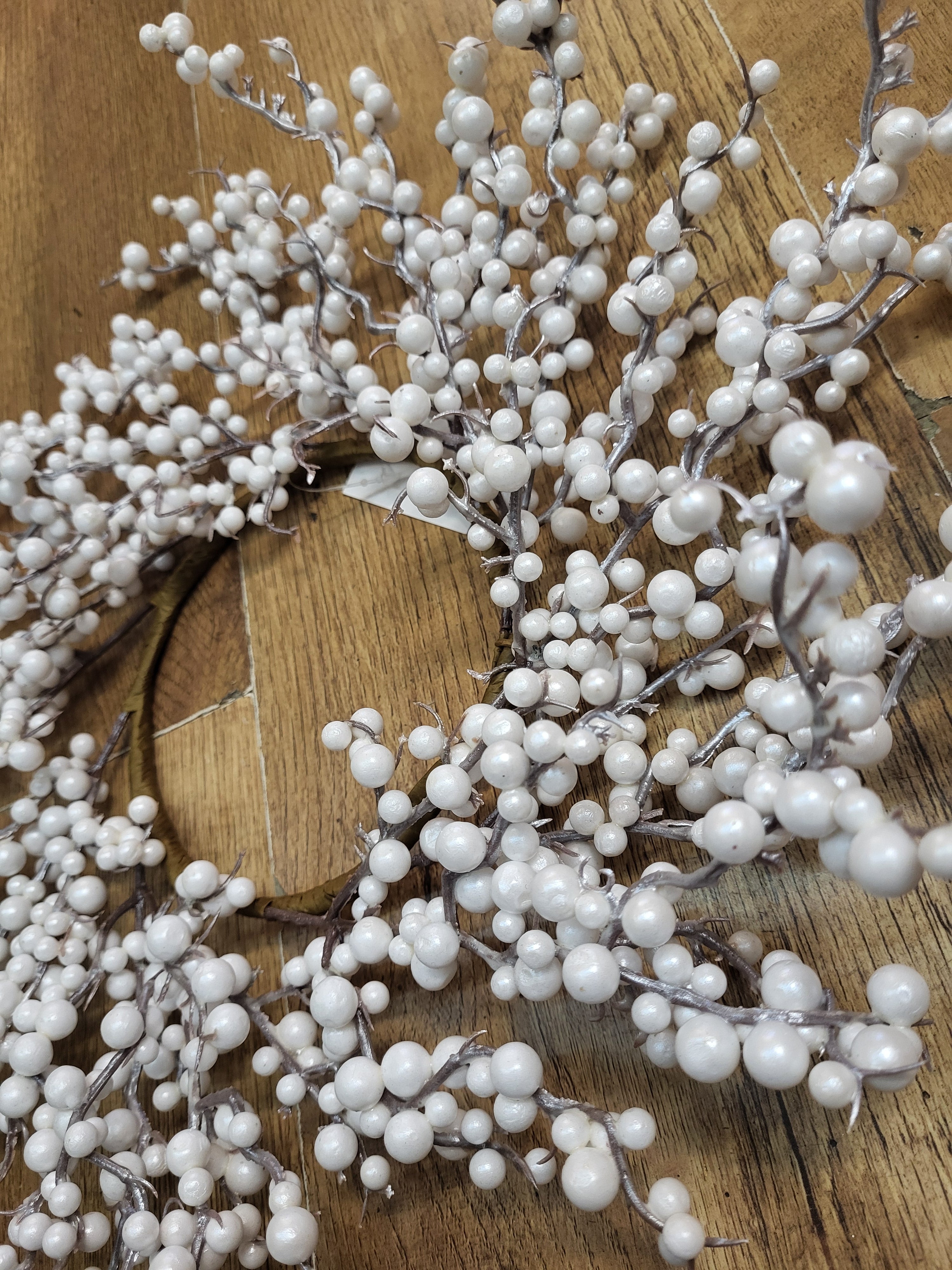 Pearly white berries small wreath  (or candle ring) image 1