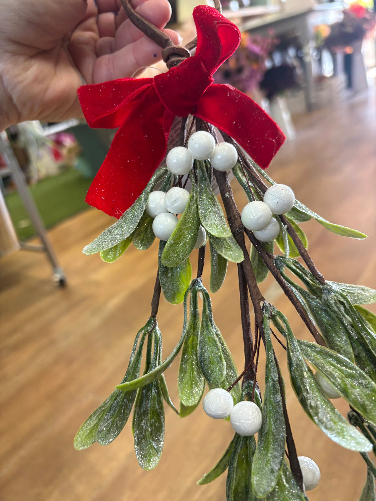 34cm Frosted mistletoe and red velvet bow swag