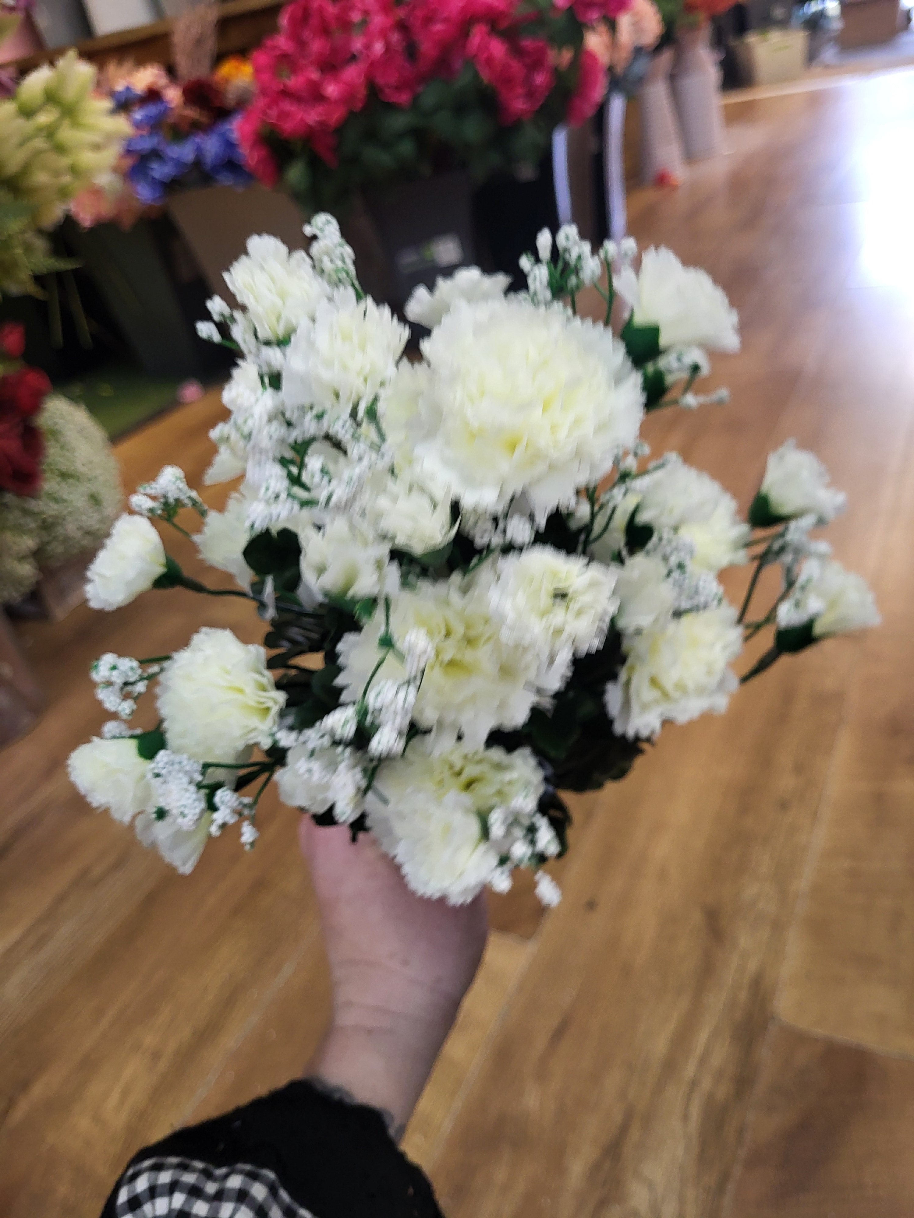 Big bunch of mixed size carnations with gyp  - 6 colours available image 5