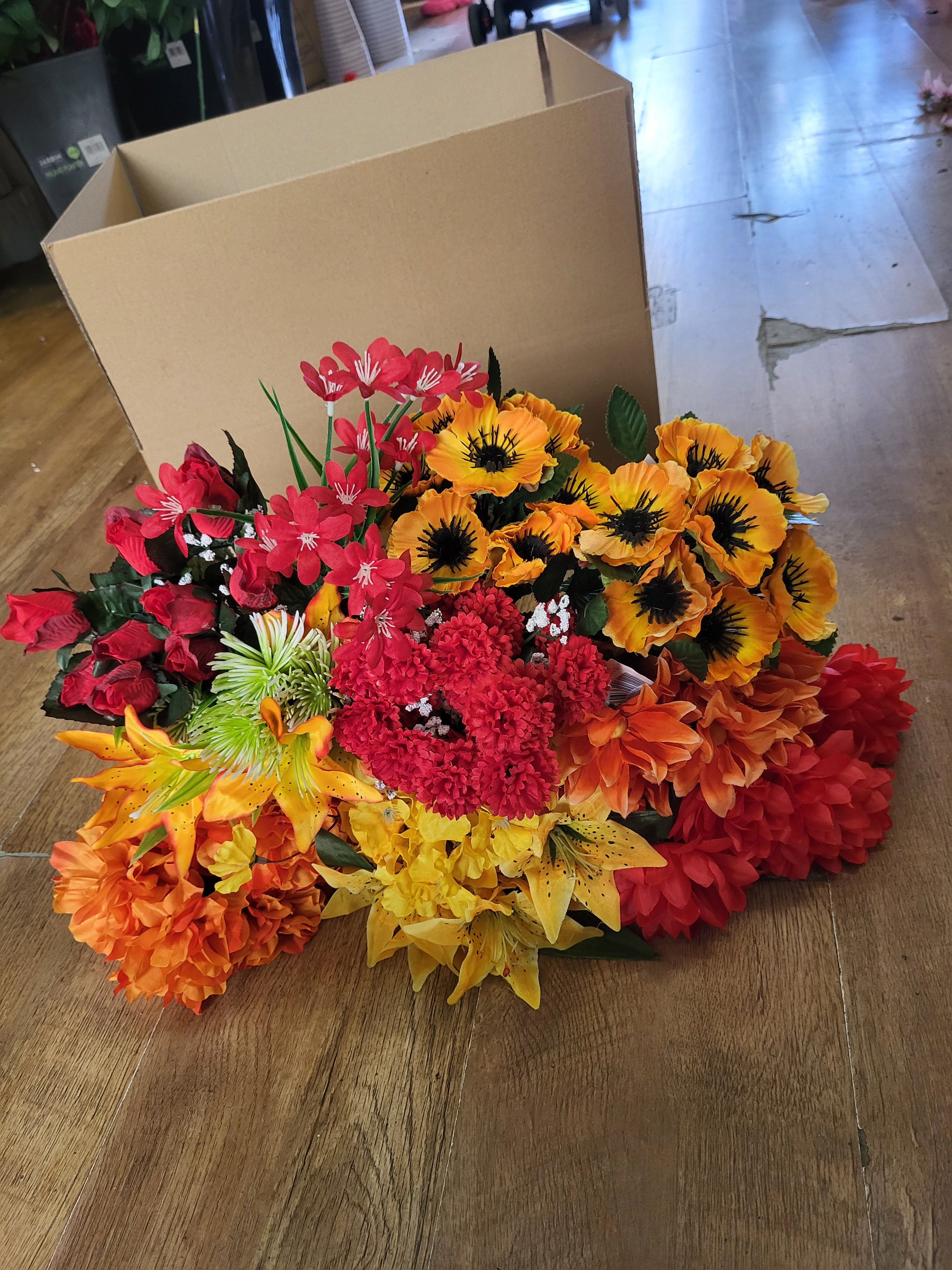 Box 21 - 20 bunches of flowers/foliage image 0