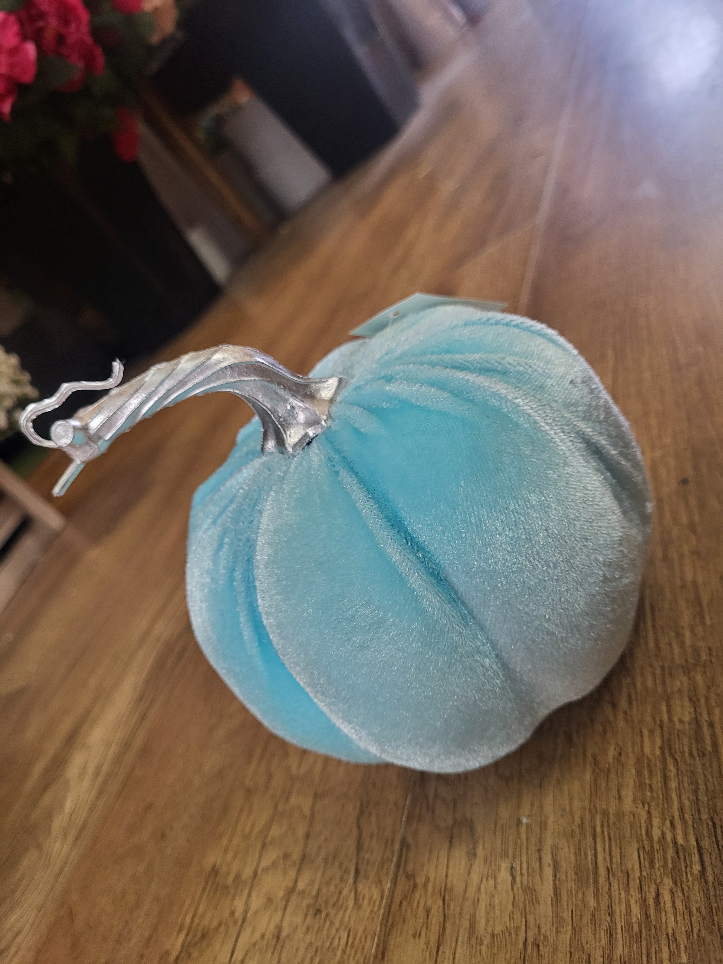 Medium 15cm pale blue velvet pumpkin image 3