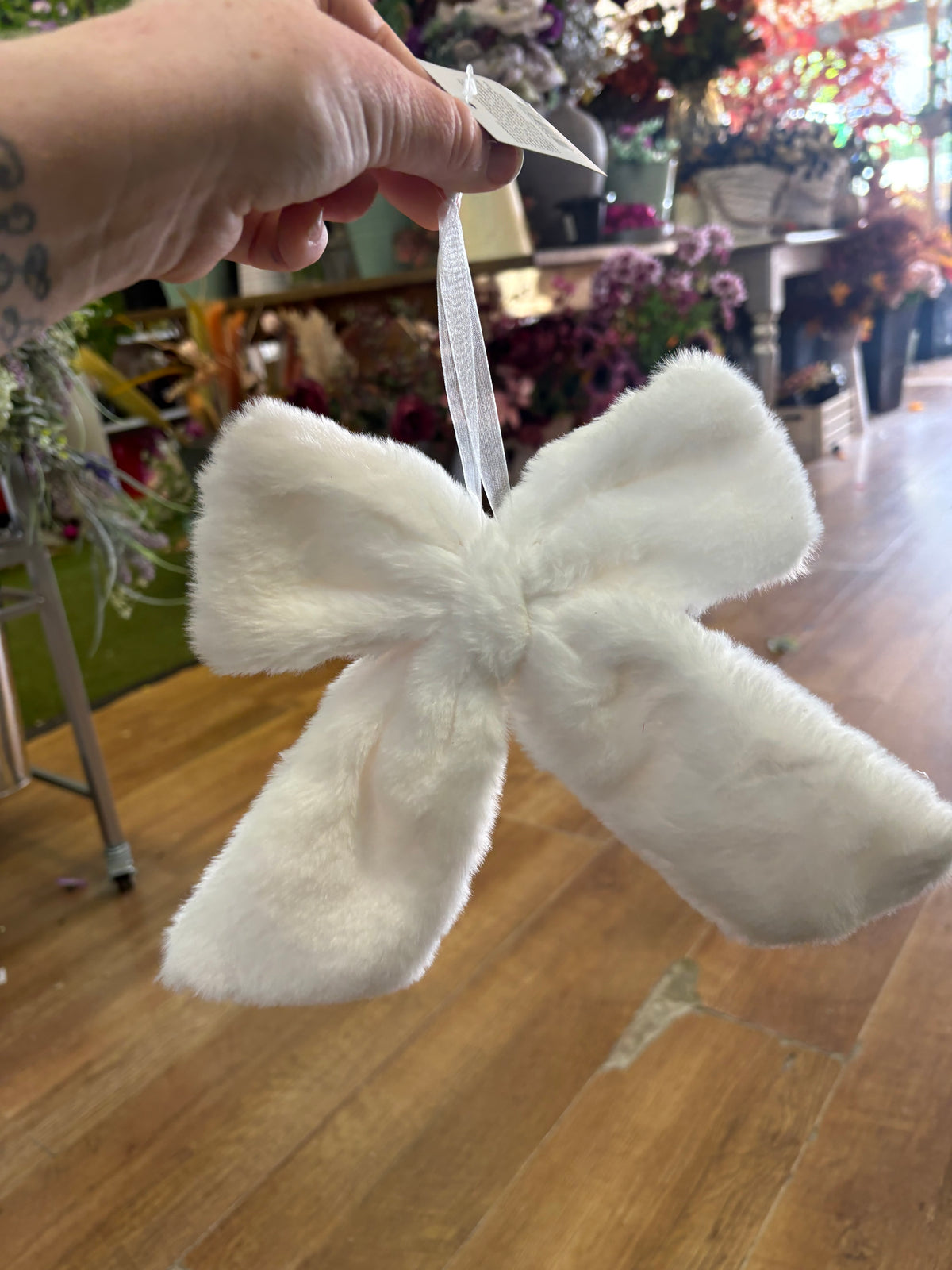 Small white Faux fur Christmas bow