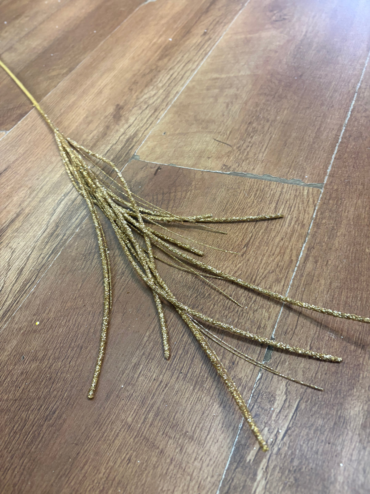 Long stem gold glitter filler
