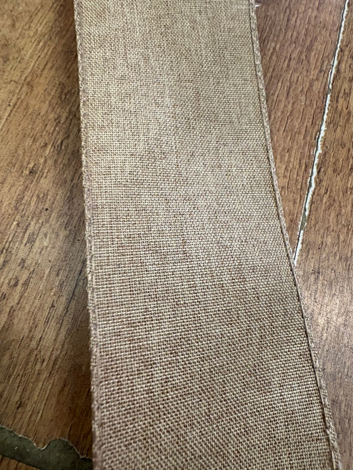 2.7m wired natural linen ribbon