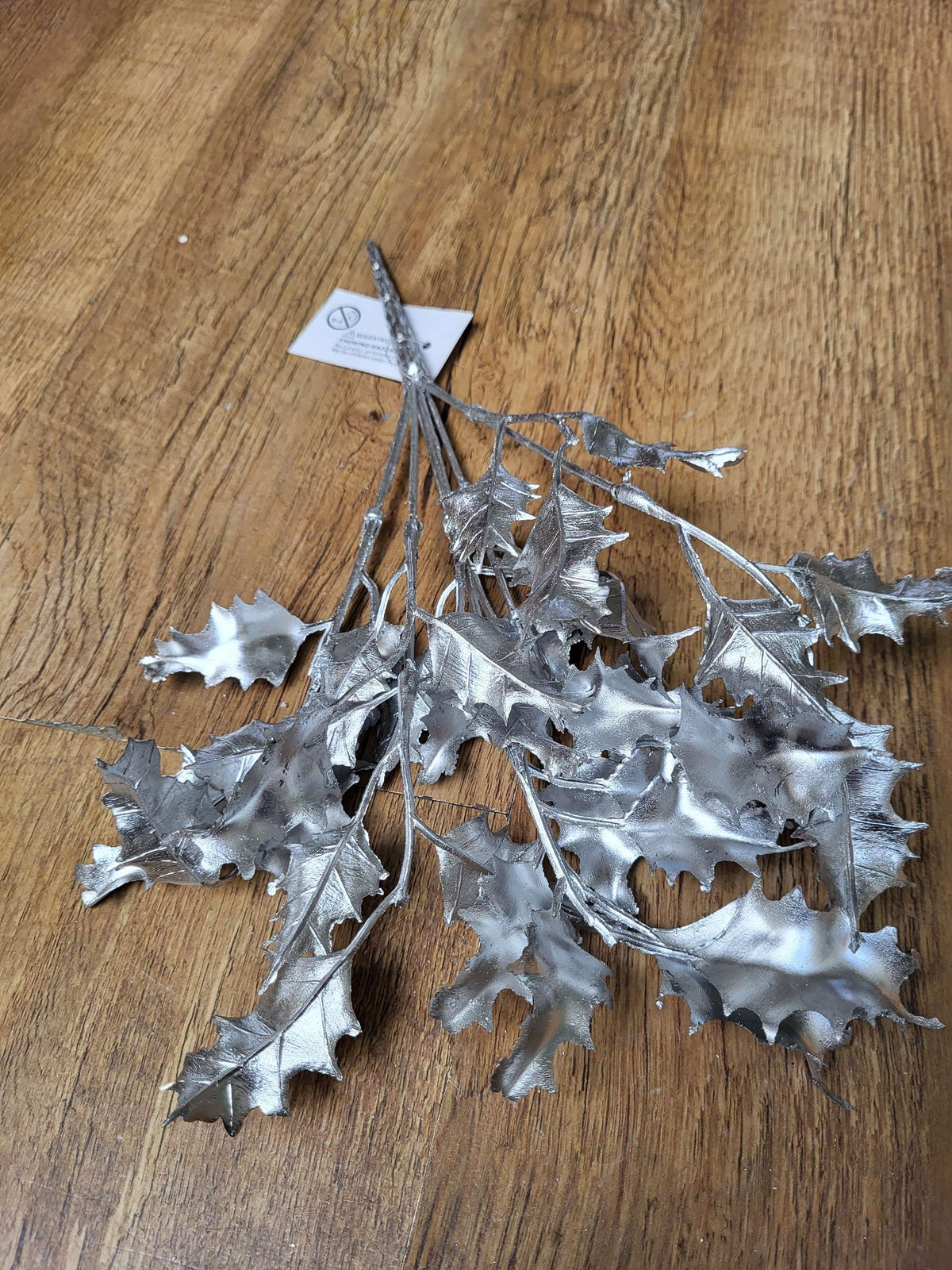 Metallic holly bunch - 3 colours available image 6