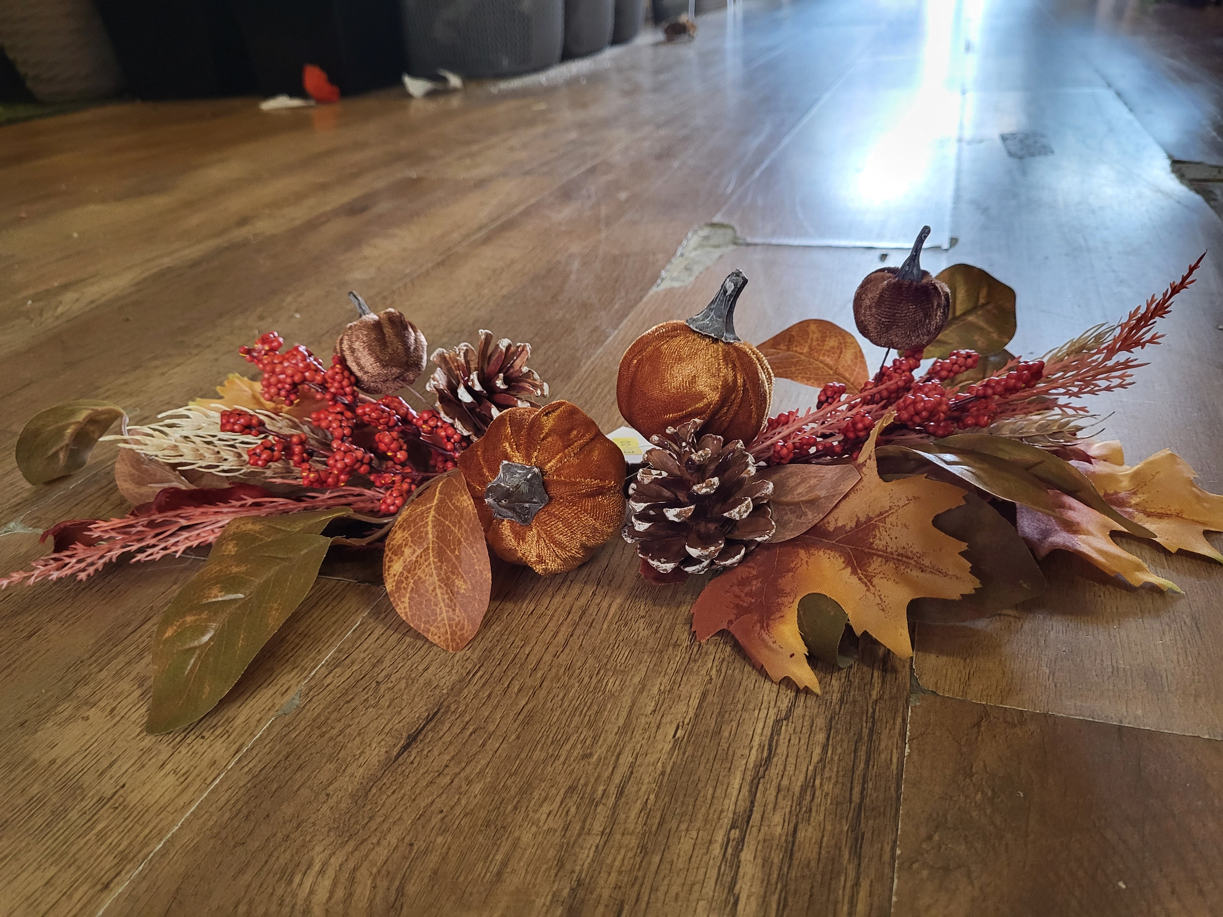 Velvet pumpkins, cones and mixed autumnal foliage/berries swag image 5