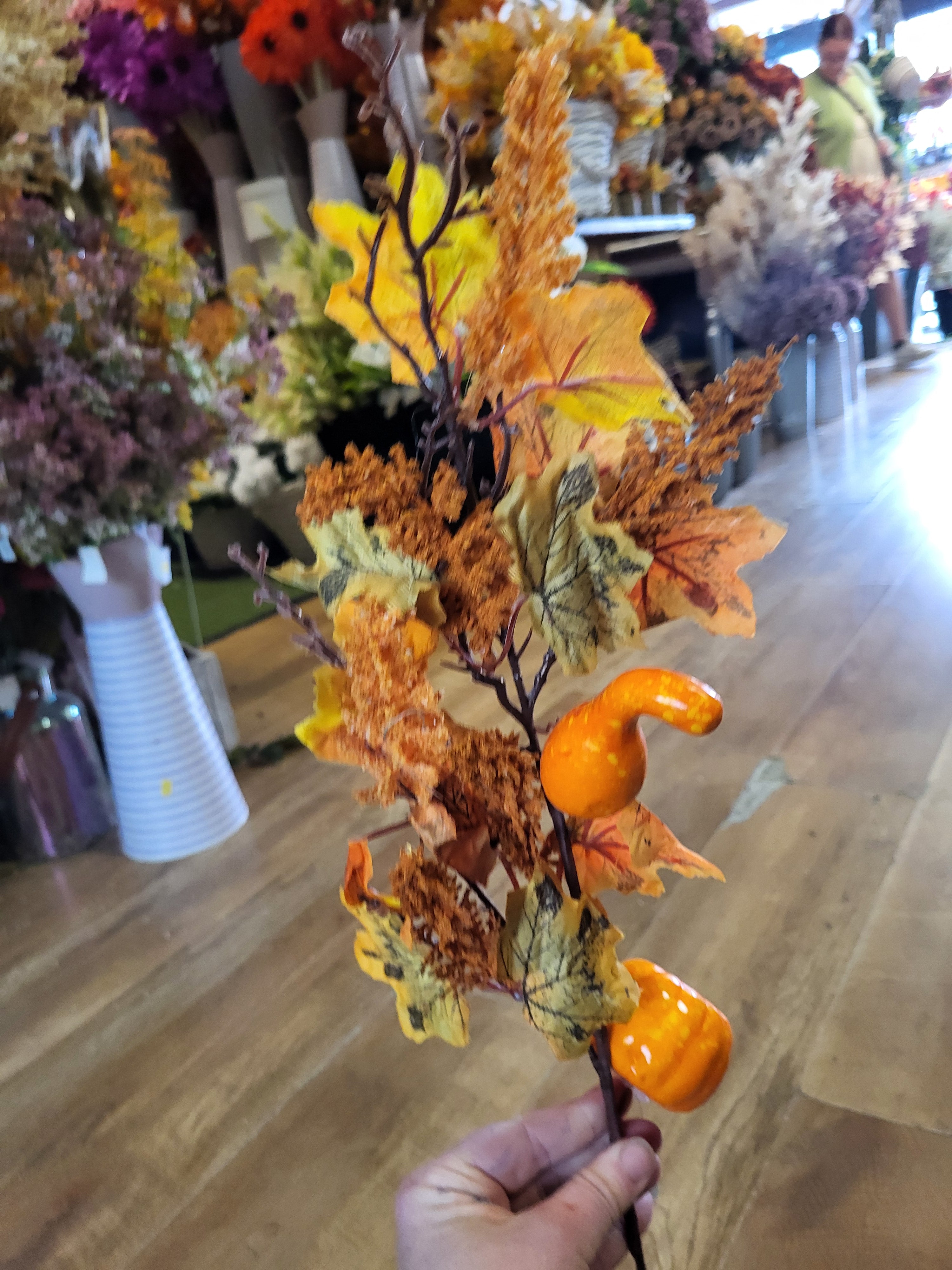 65cm tall autumn fruits and Heather stem image 1