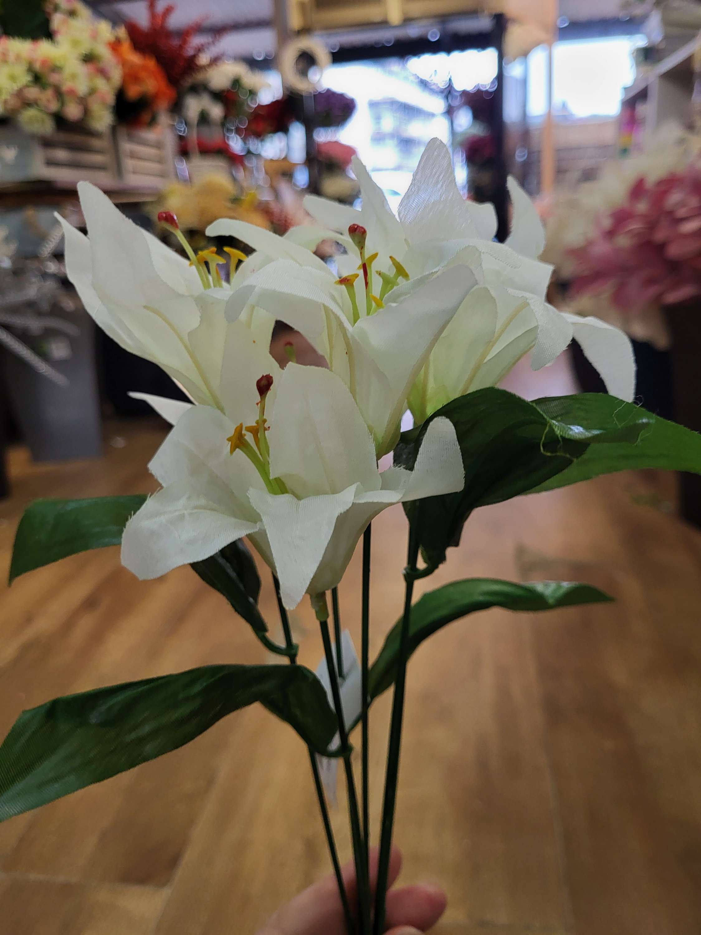 Ivory flowers  - 4 styles available image 6