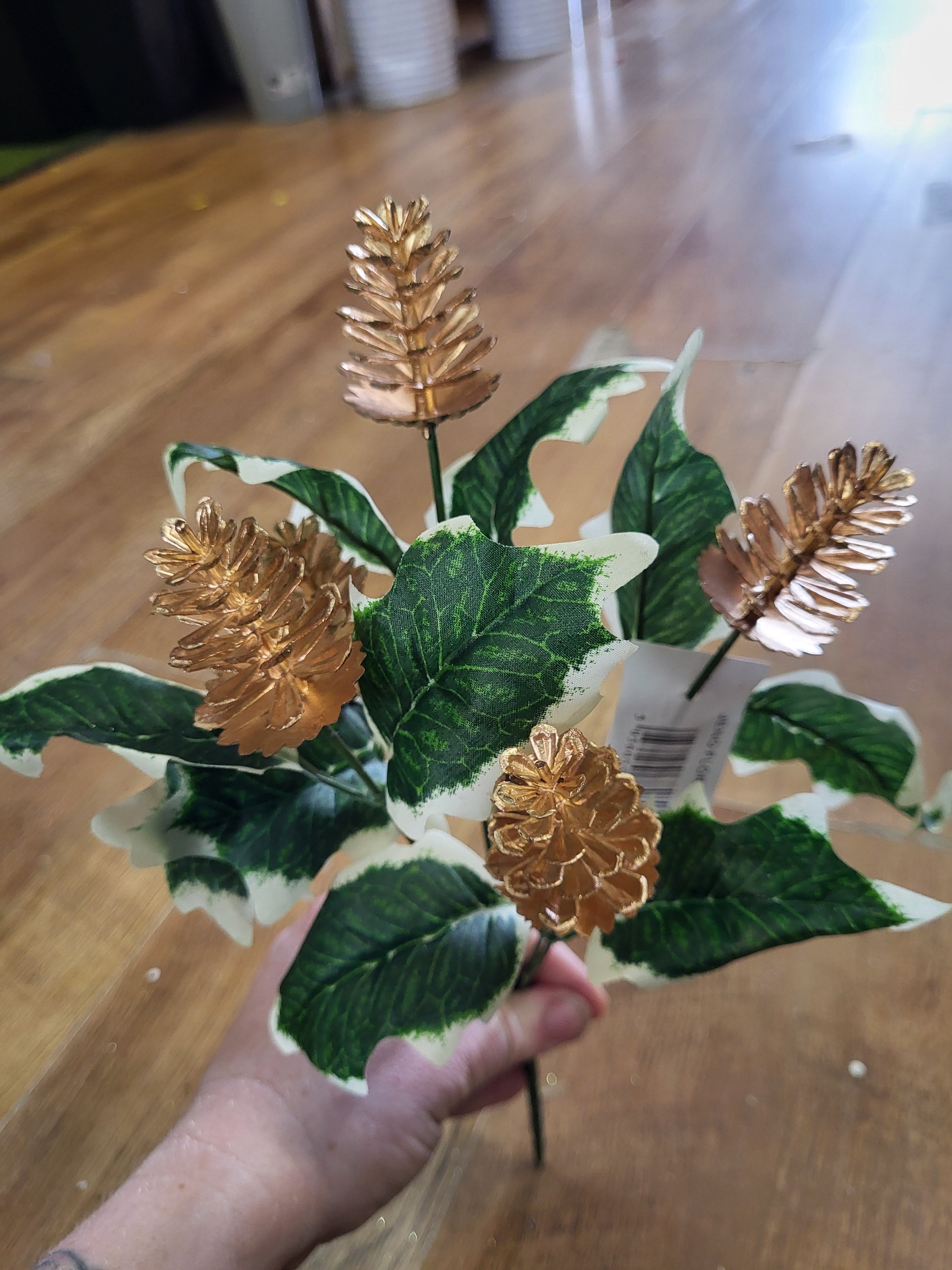 Variegated holly leaves with metallic cones - 3 colours available image 6
