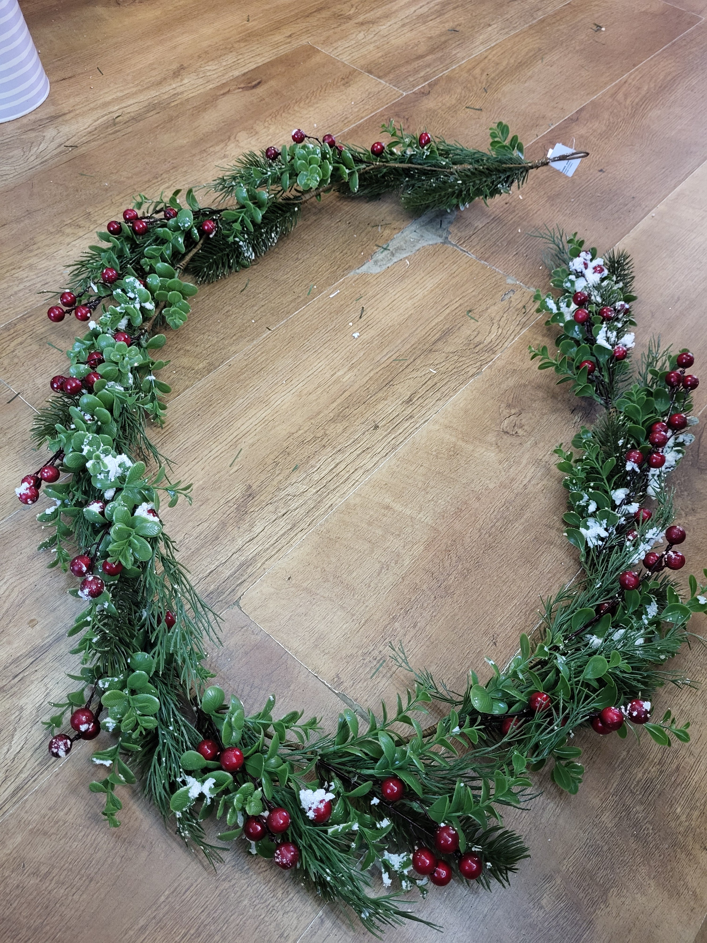 Snowberry/eucalyptus/pine garland  image 5