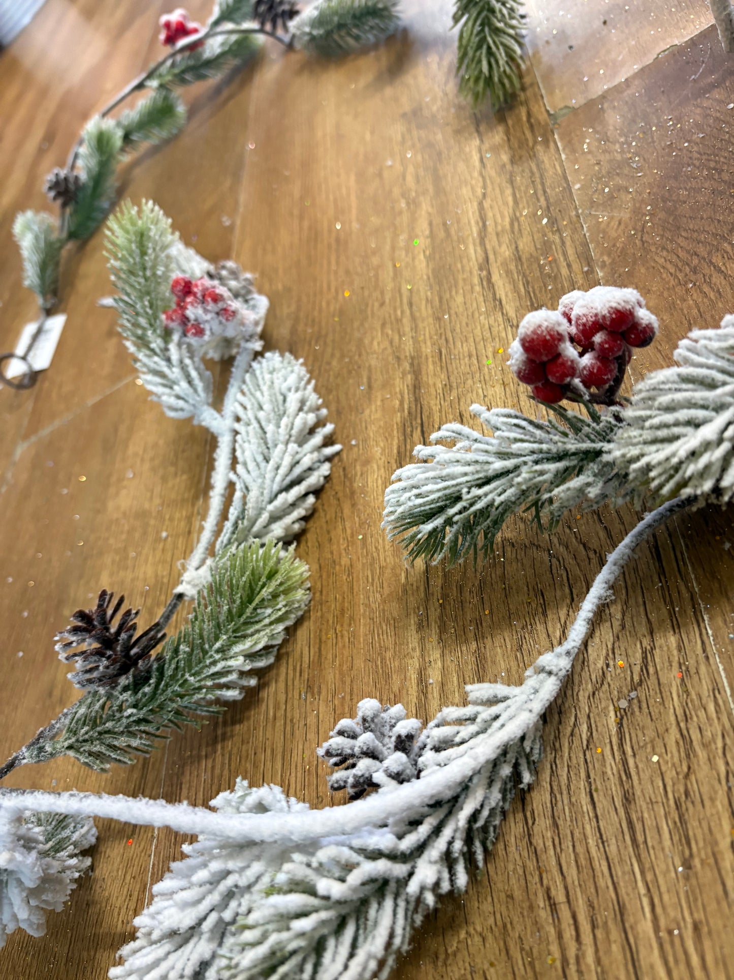 180cm snowy spruce with berries and cones garland