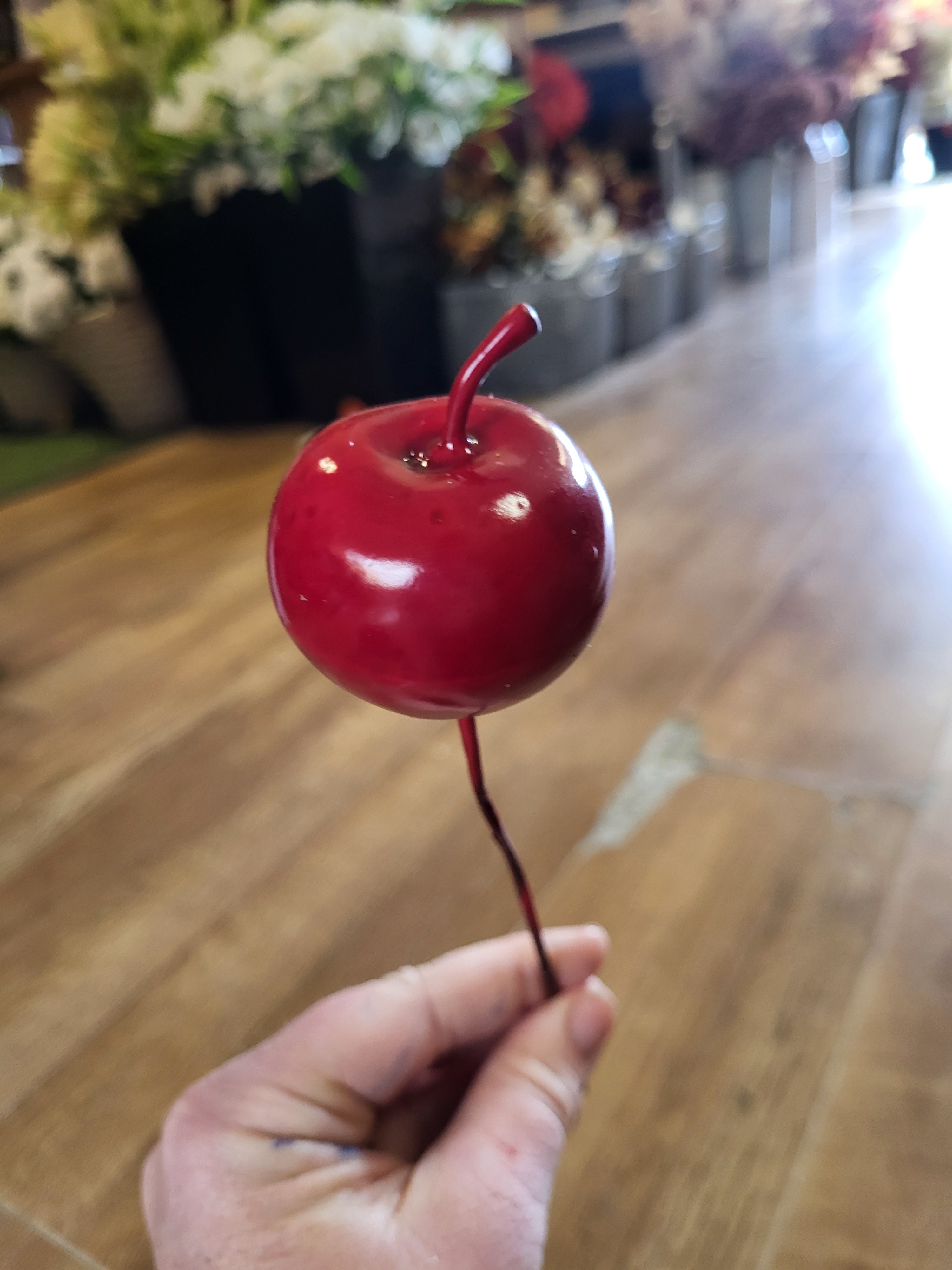 Glossy red apple pick image 2