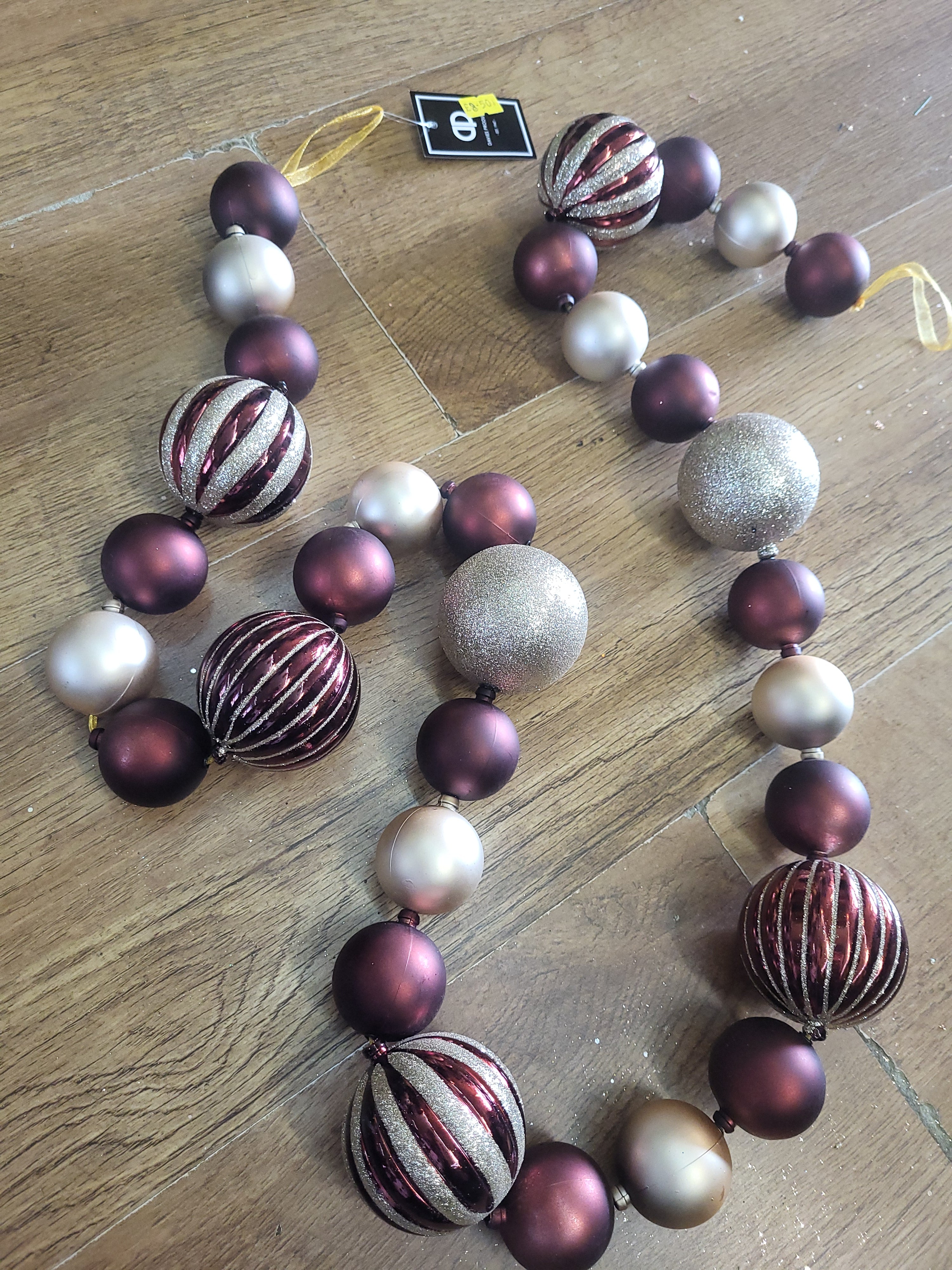 1.8m Wine and champagne gold bauble garland image 0