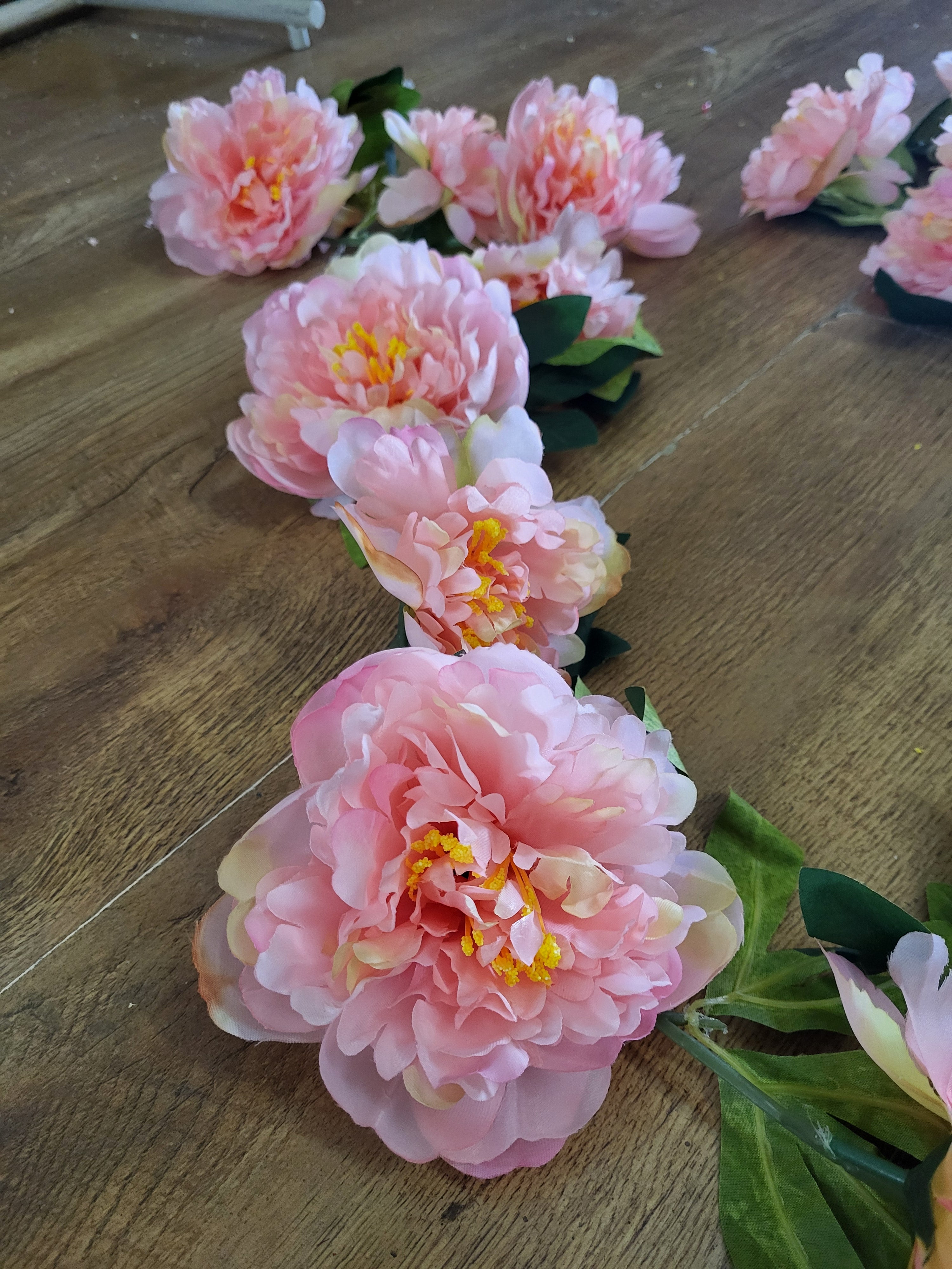 180cm pink peony garland image 1