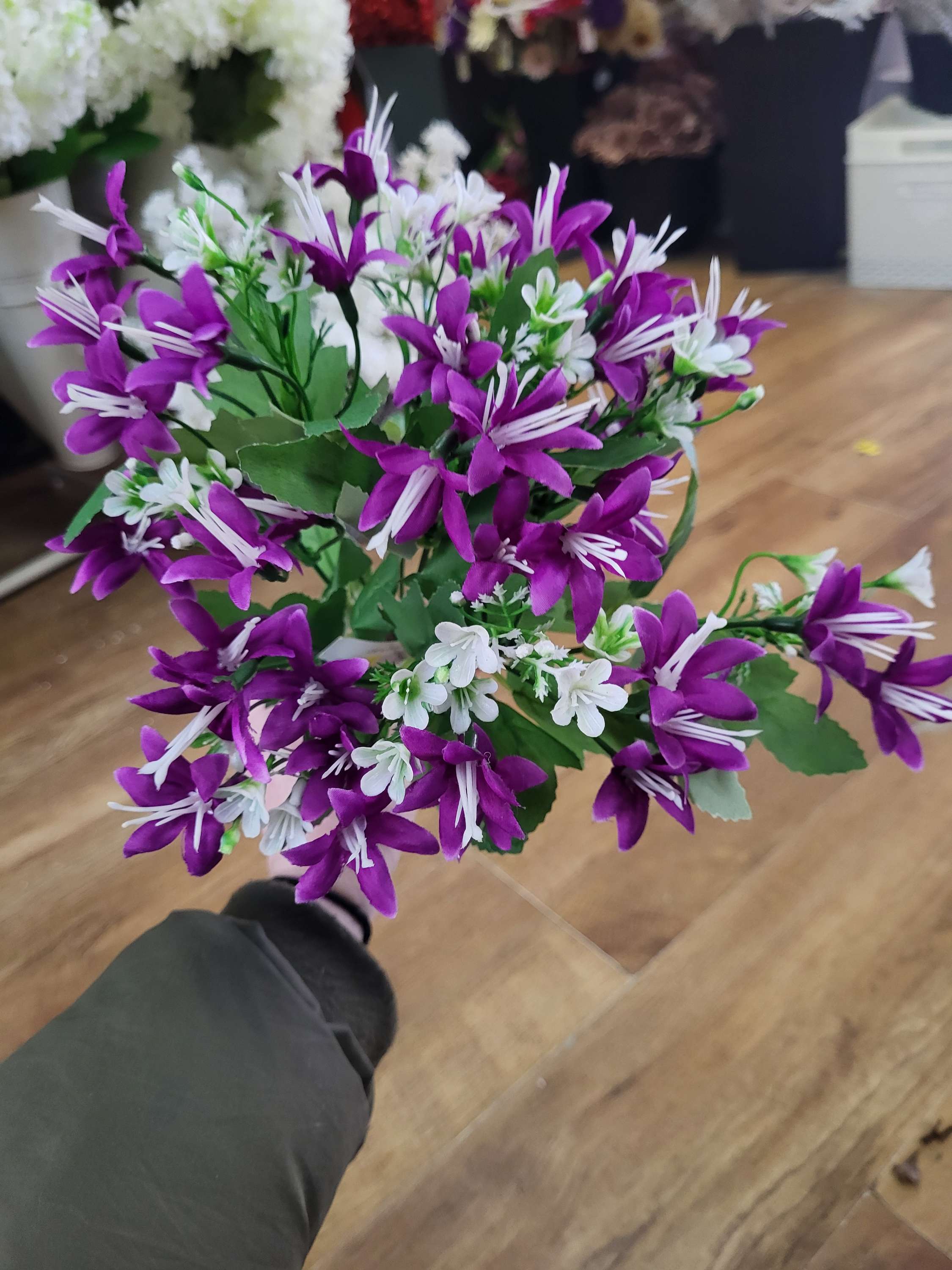 Large star blossom bunch - 4 colours available image 5