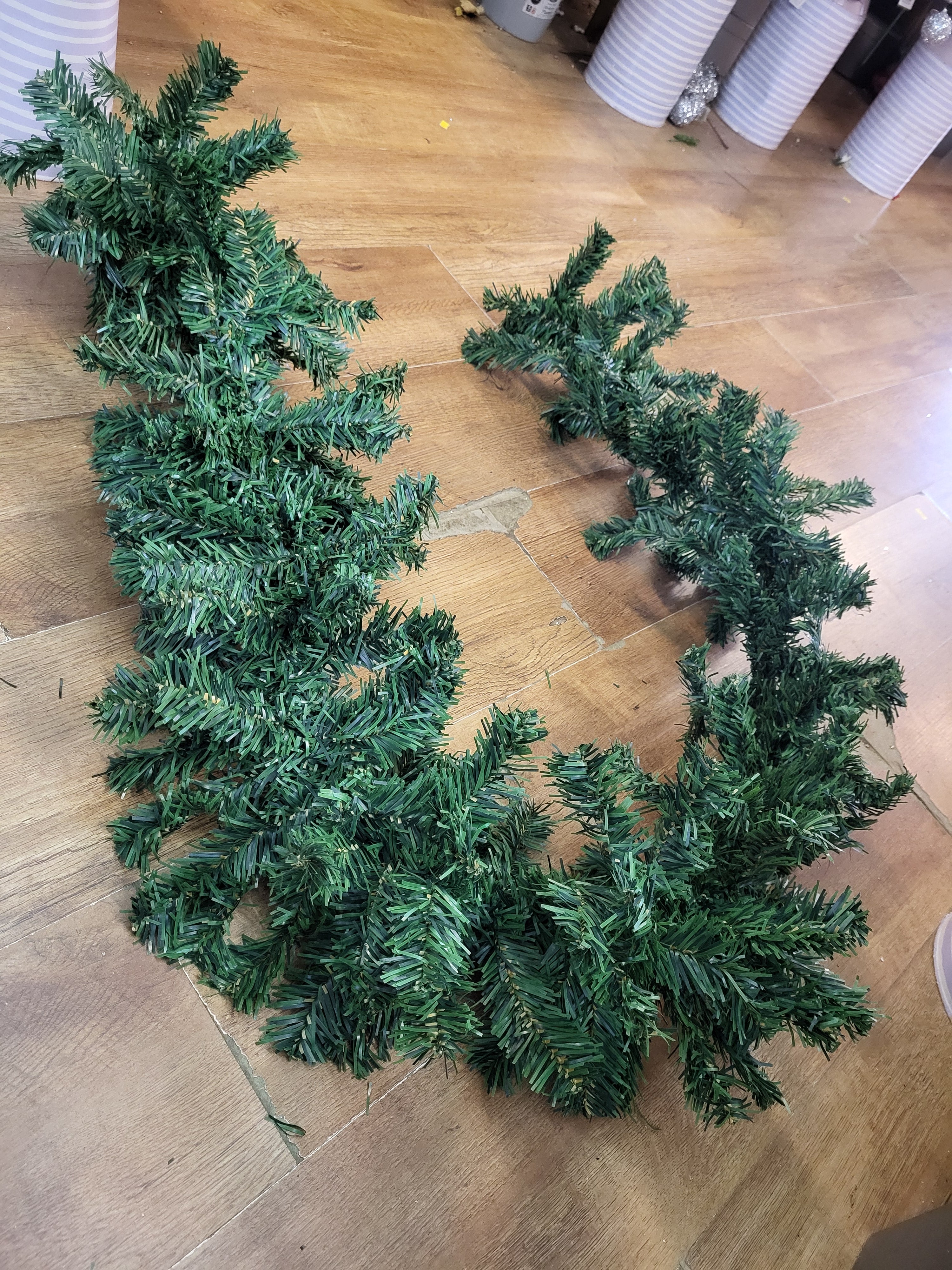 6ft thick pine garland image 3