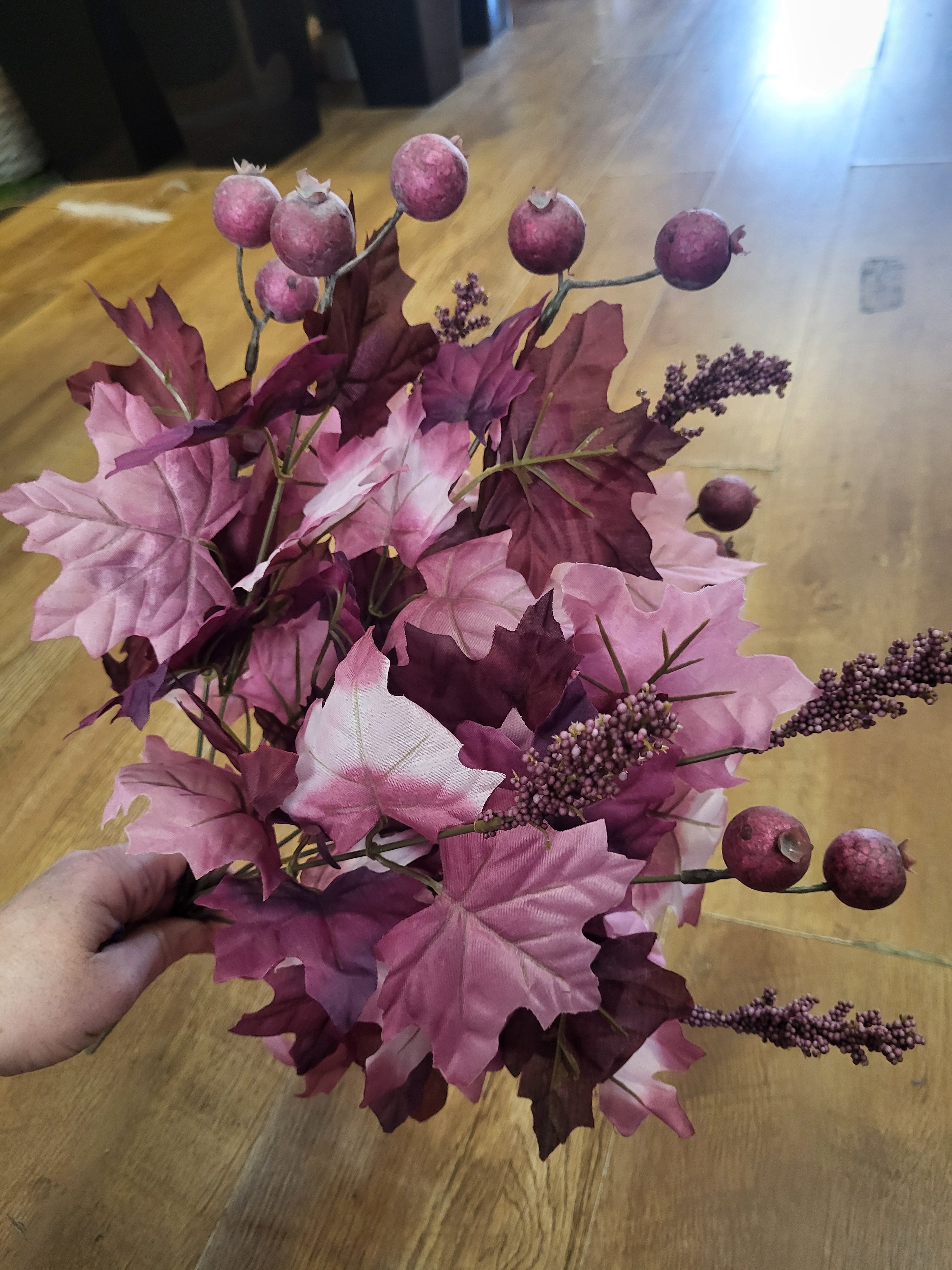 Large purple/mauve autumn maple leaf and berry bunch image 1