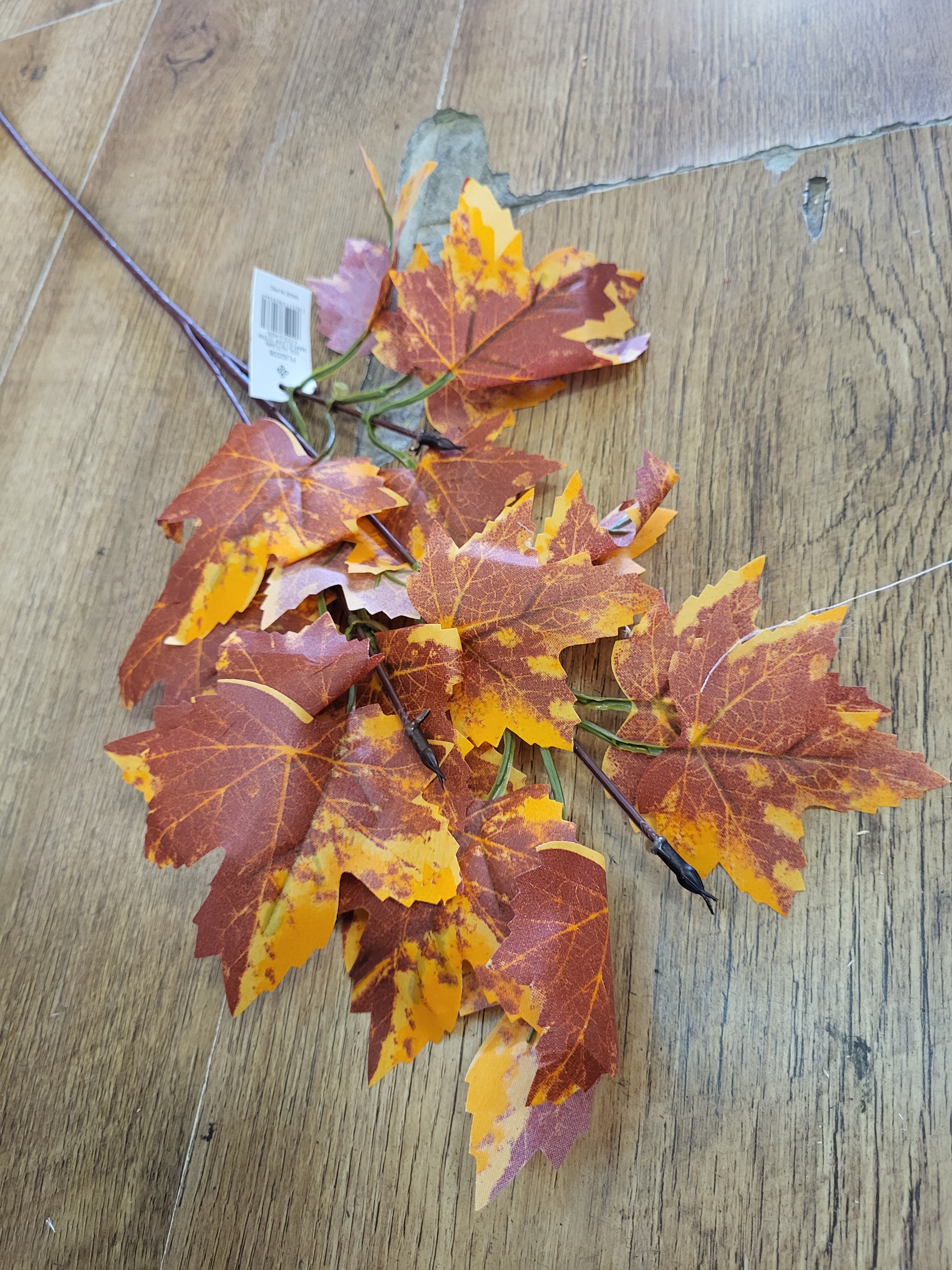 Long stem autumn maple leaf spray- 4 colours available image 3