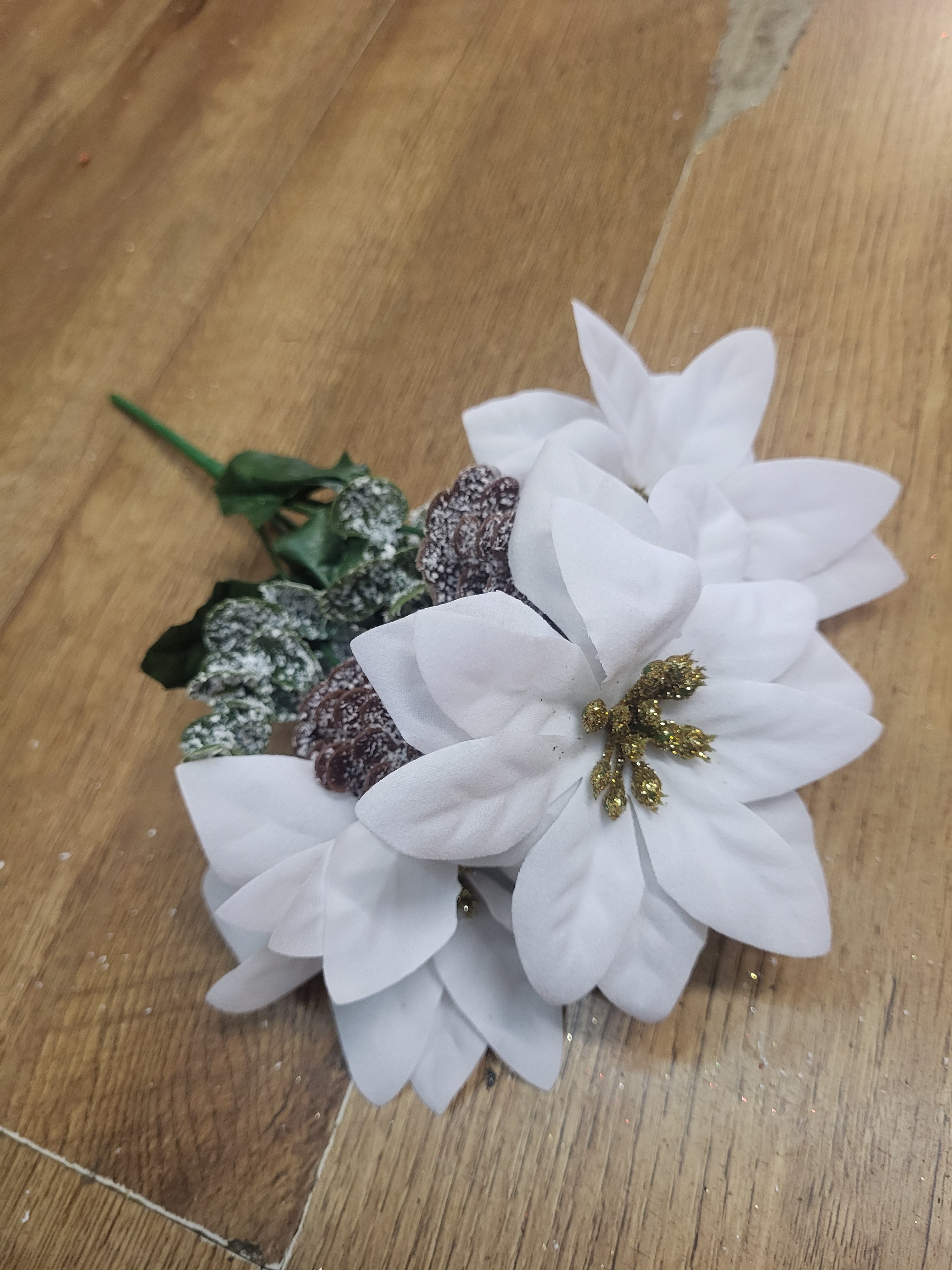 Poinsettia and frosted cone bunch  - 2 colours available image 2