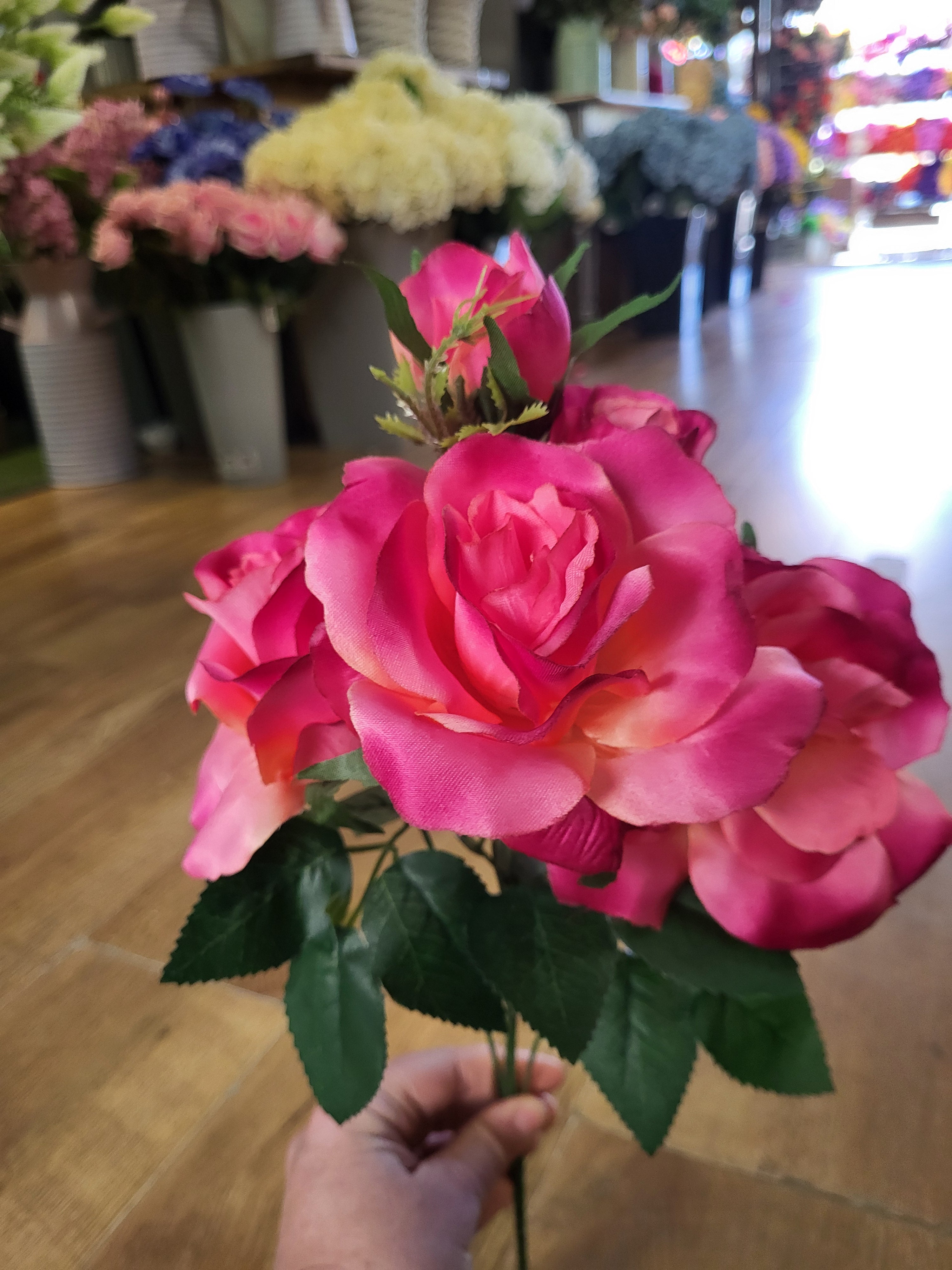 Wild rose bunch - 3 colours available image 2