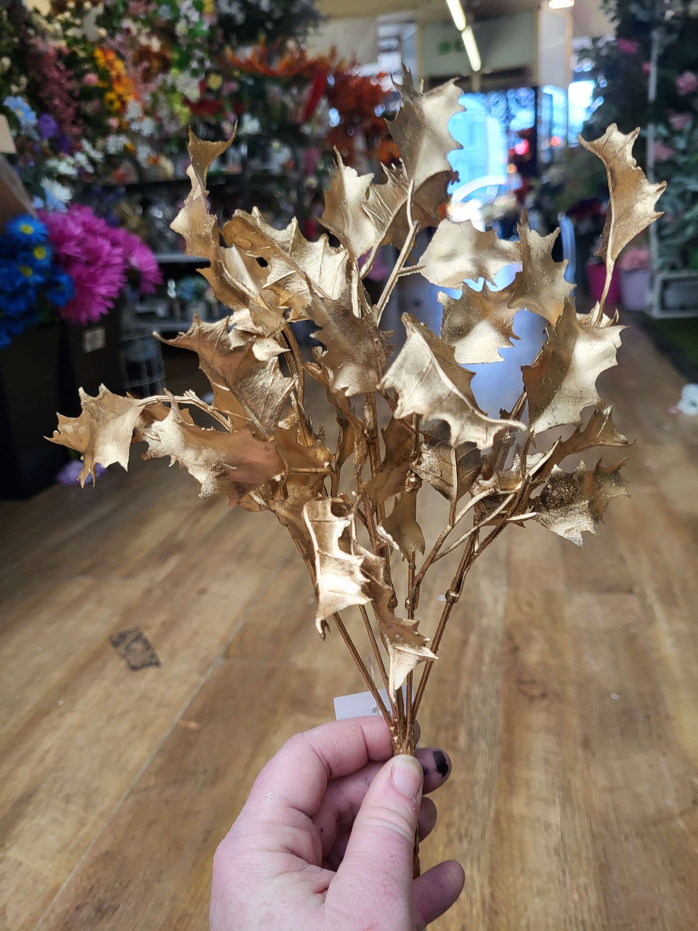 Metallic holly bunch - 3 colours available image 1