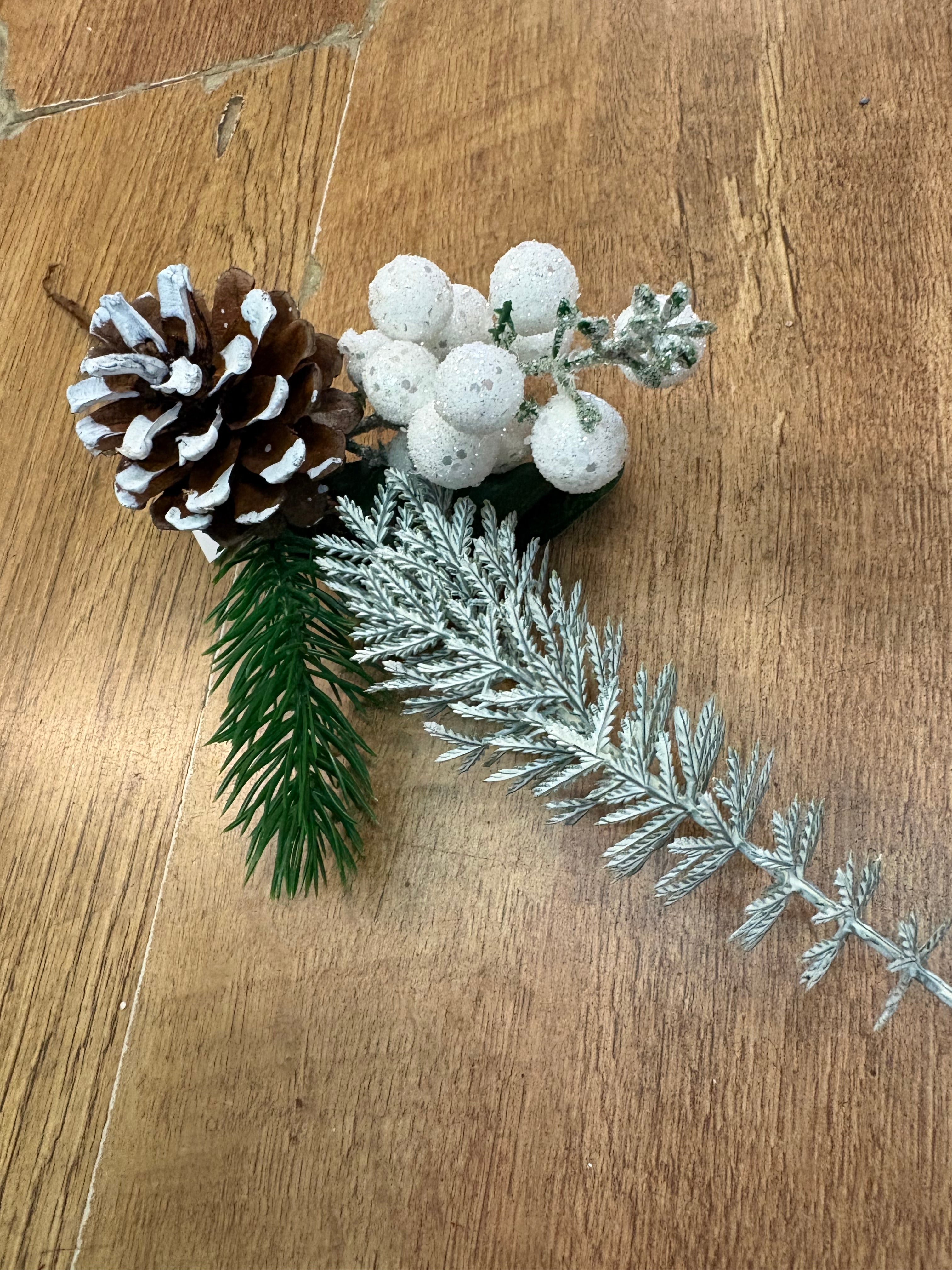 28cm frosted pine and white berry pick