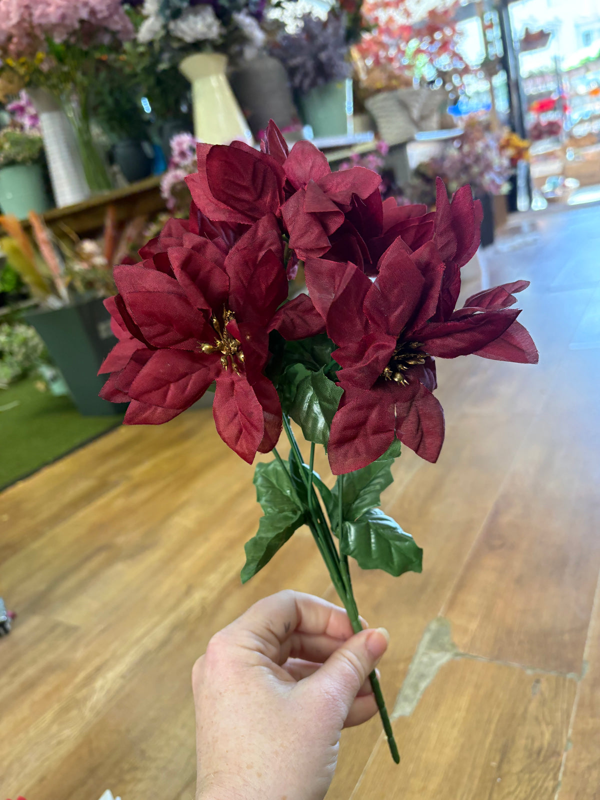 Poinsettia bunch - 3 colours available
