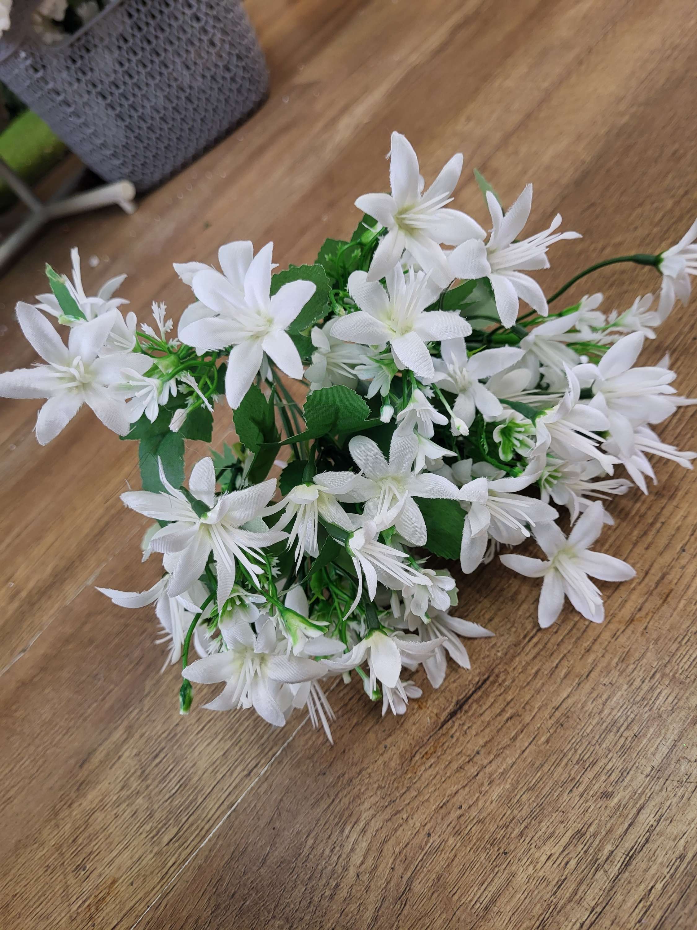 Large star blossom bunch - 4 colours available image 6