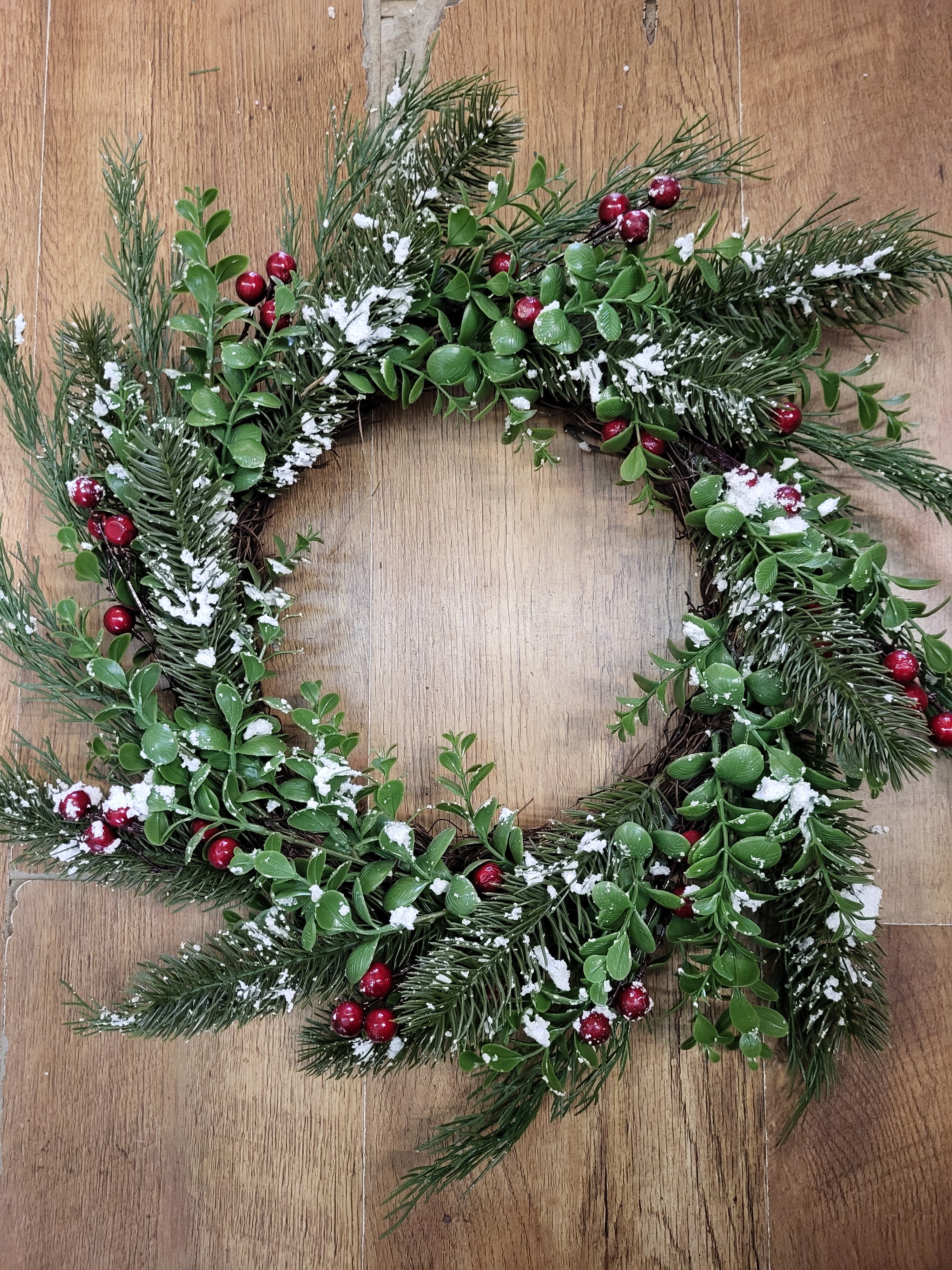 Snowberry/eucalyptus/pine wreath  image 0