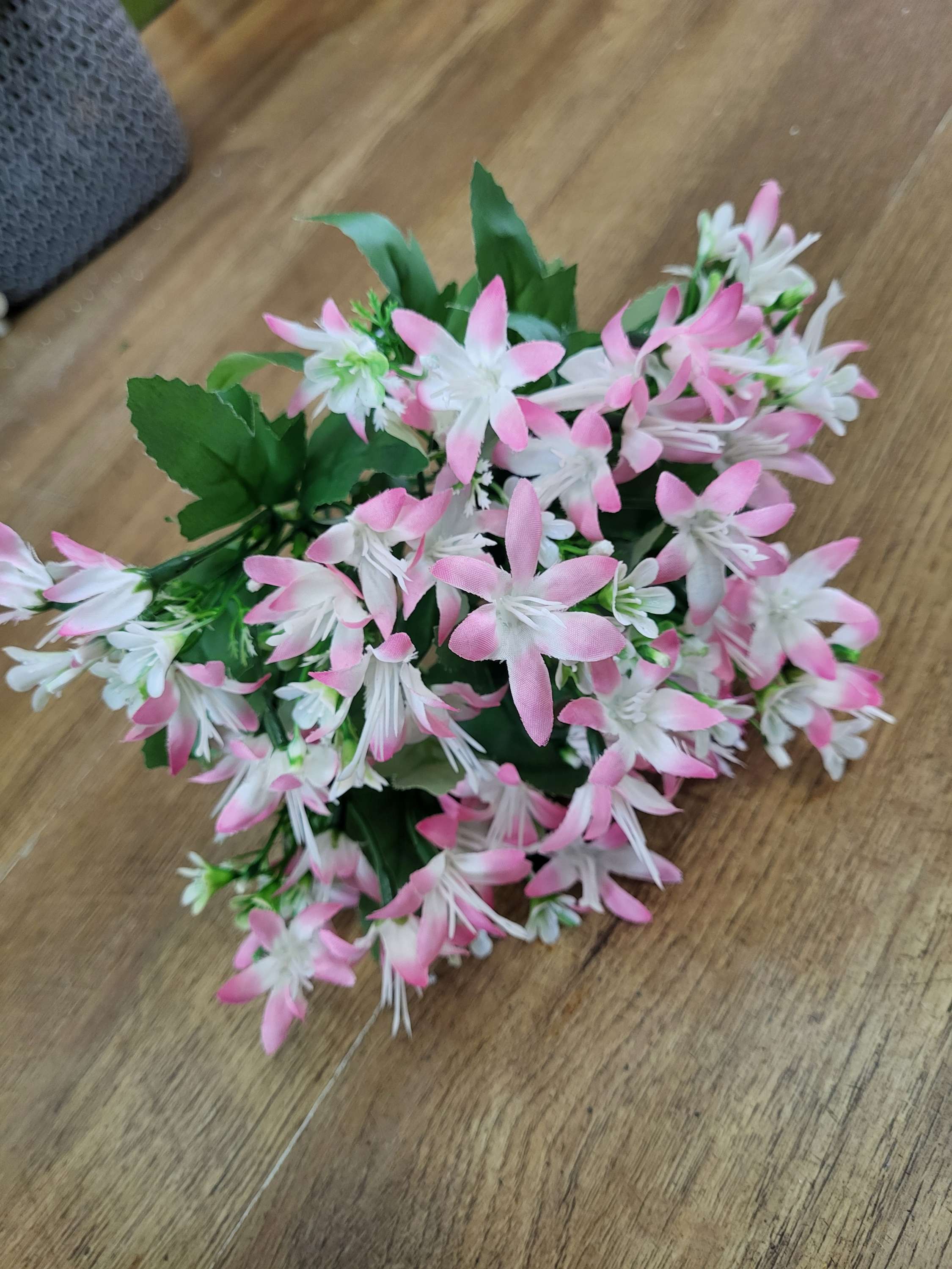 Large star blossom bunch - 4 colours available image 2